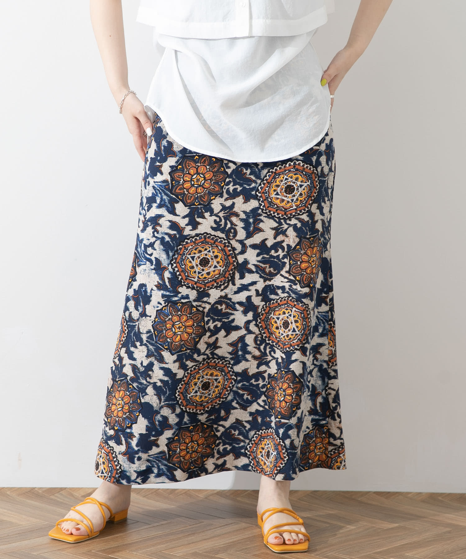 NVY×O.WHT