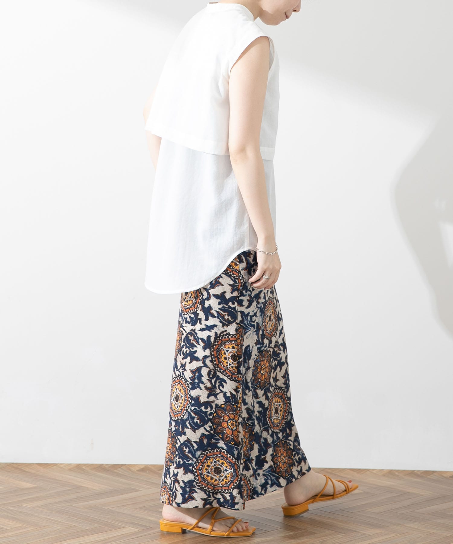 NVY×O.WHT