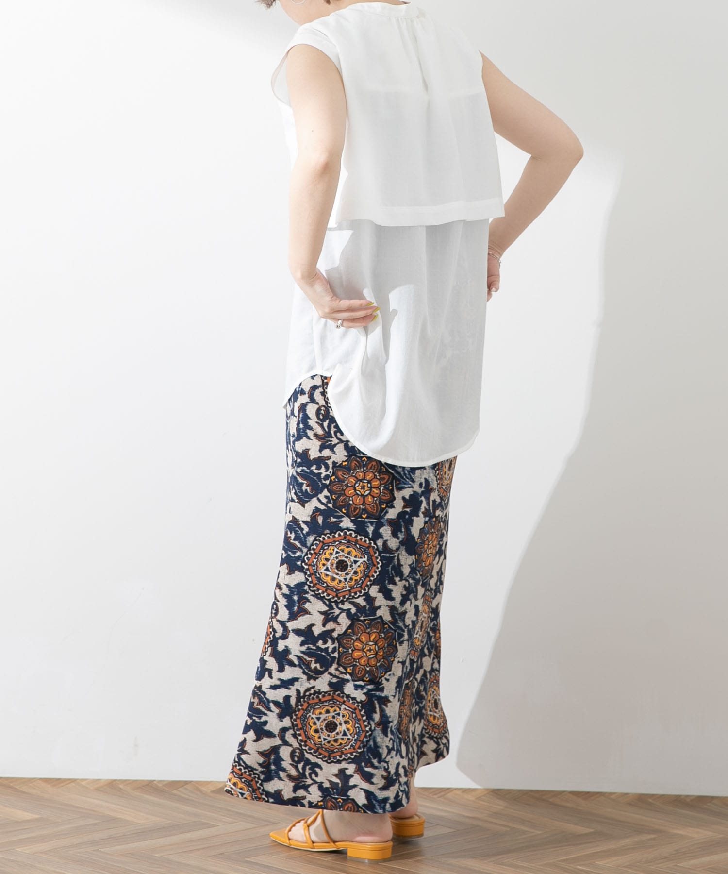NVY×O.WHT