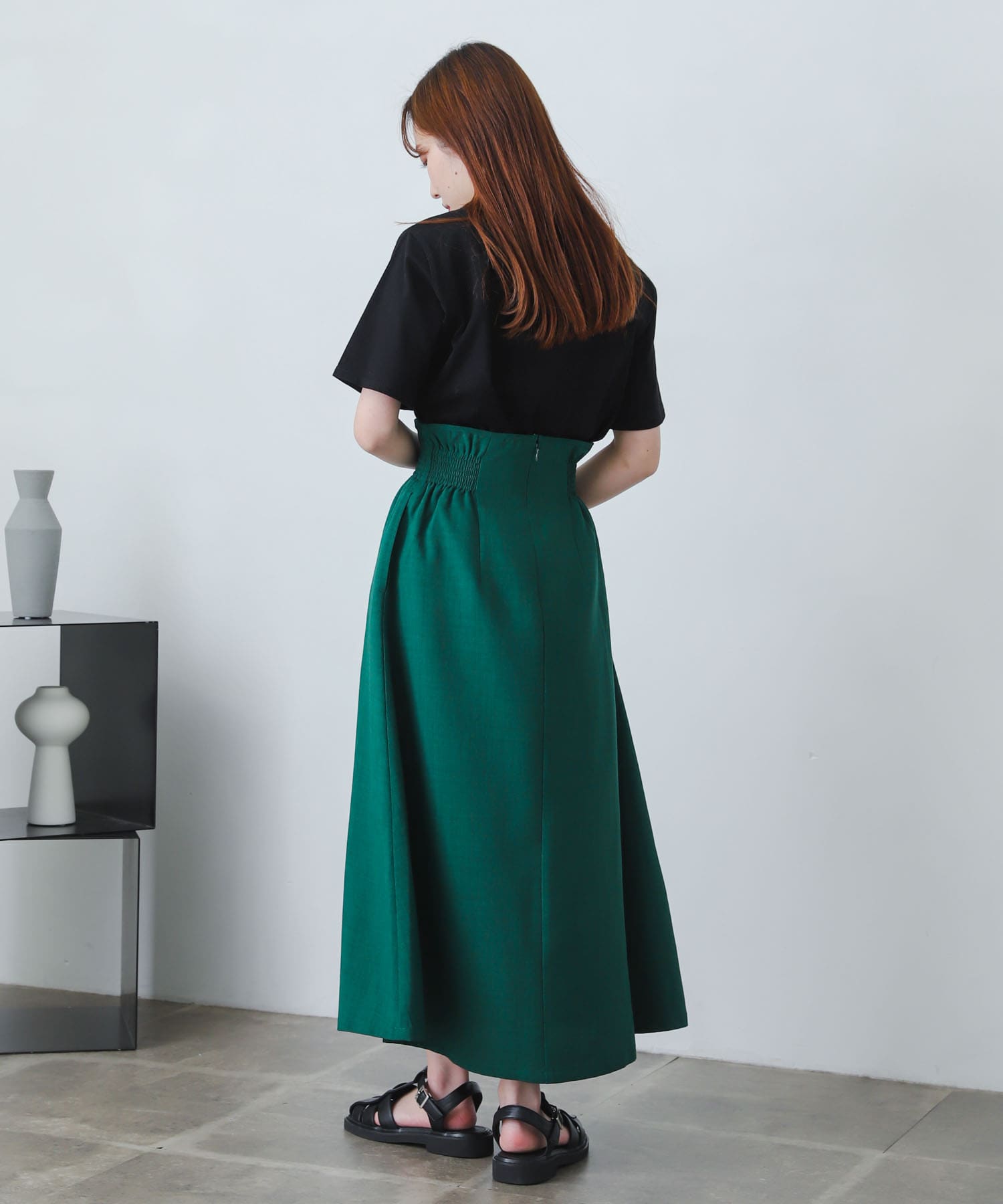 GREEN