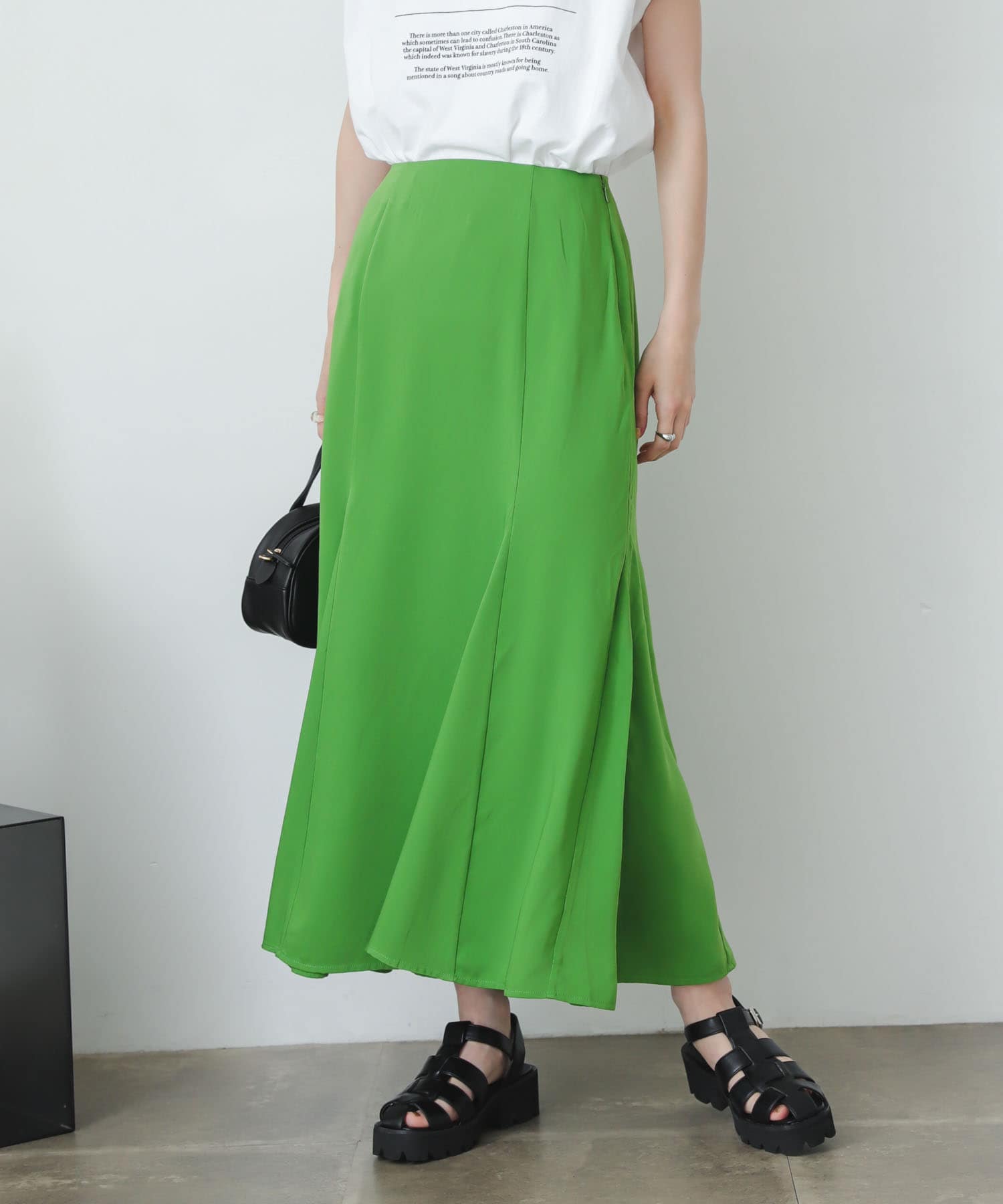 身長：169cm サイズ：one