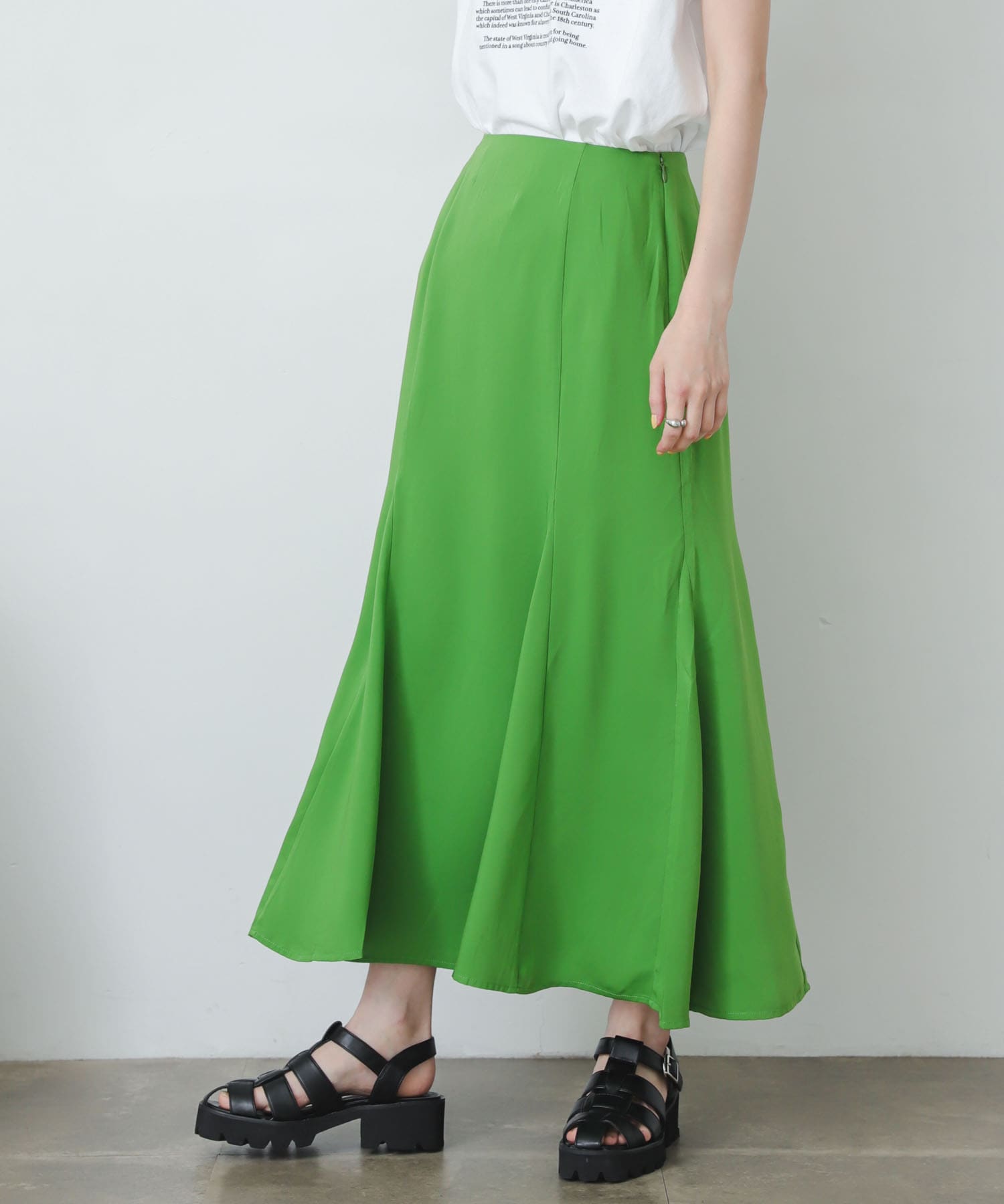 身長：169cm サイズ：one