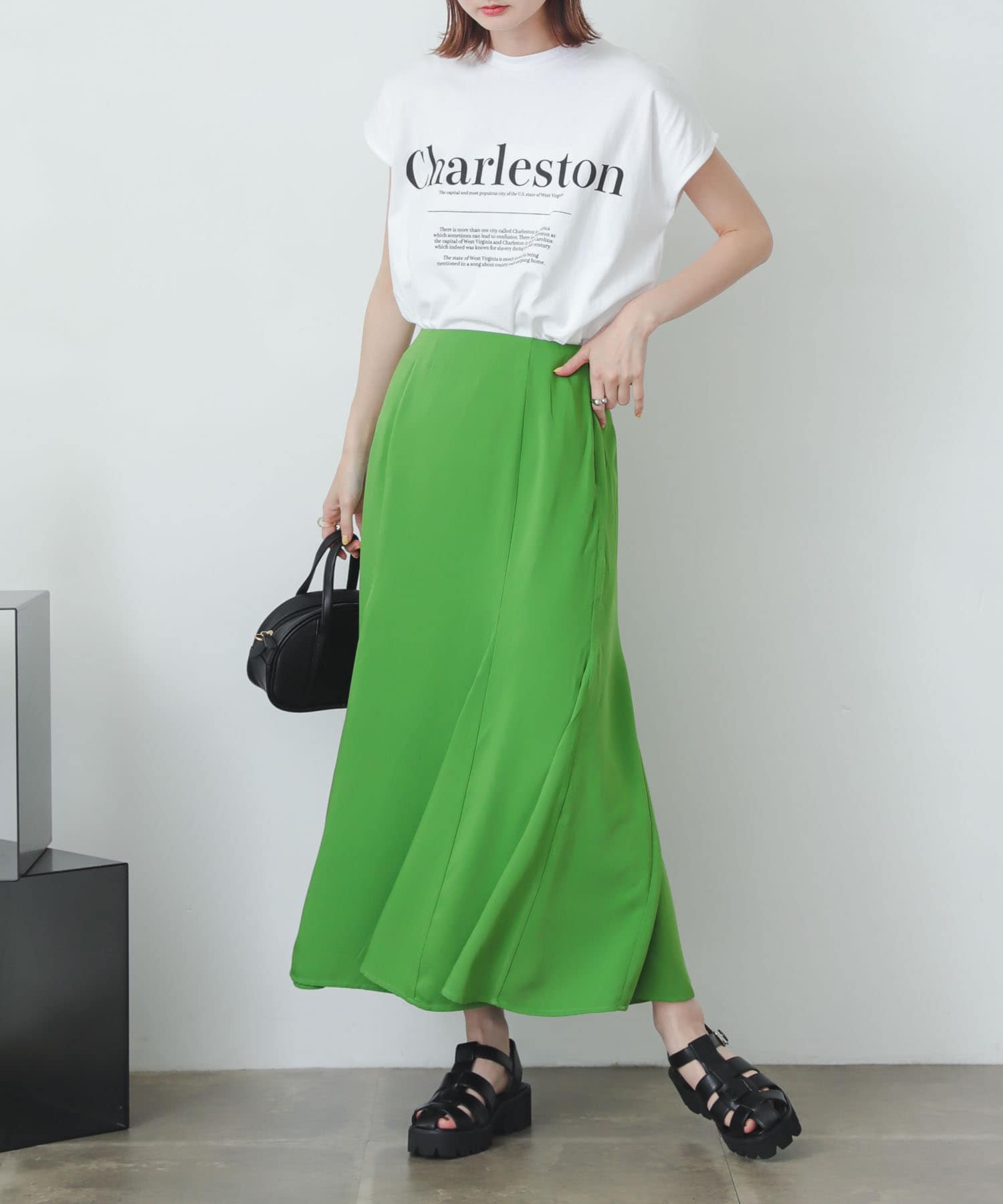 GREEN