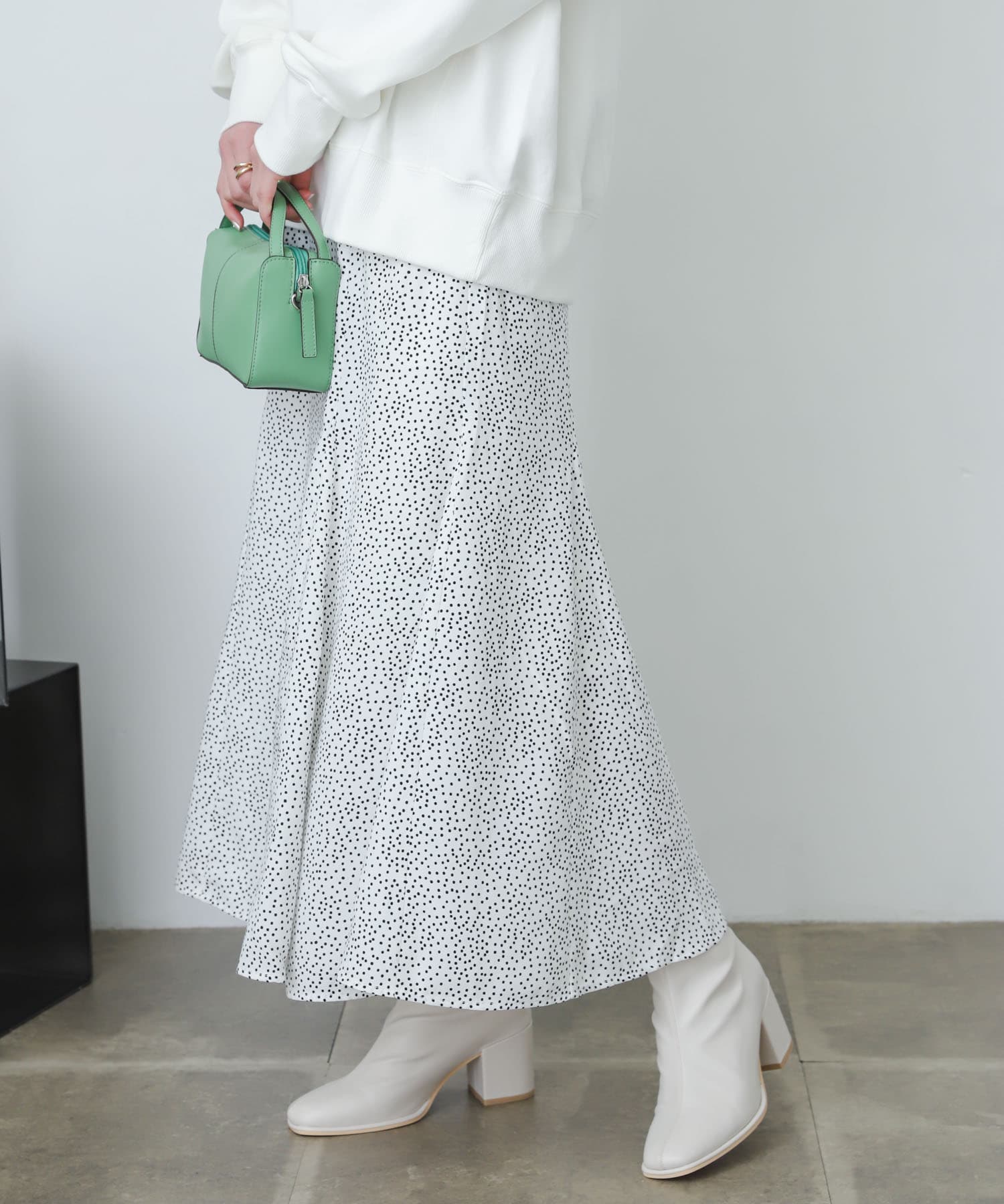 身長：169cm サイズ：one
