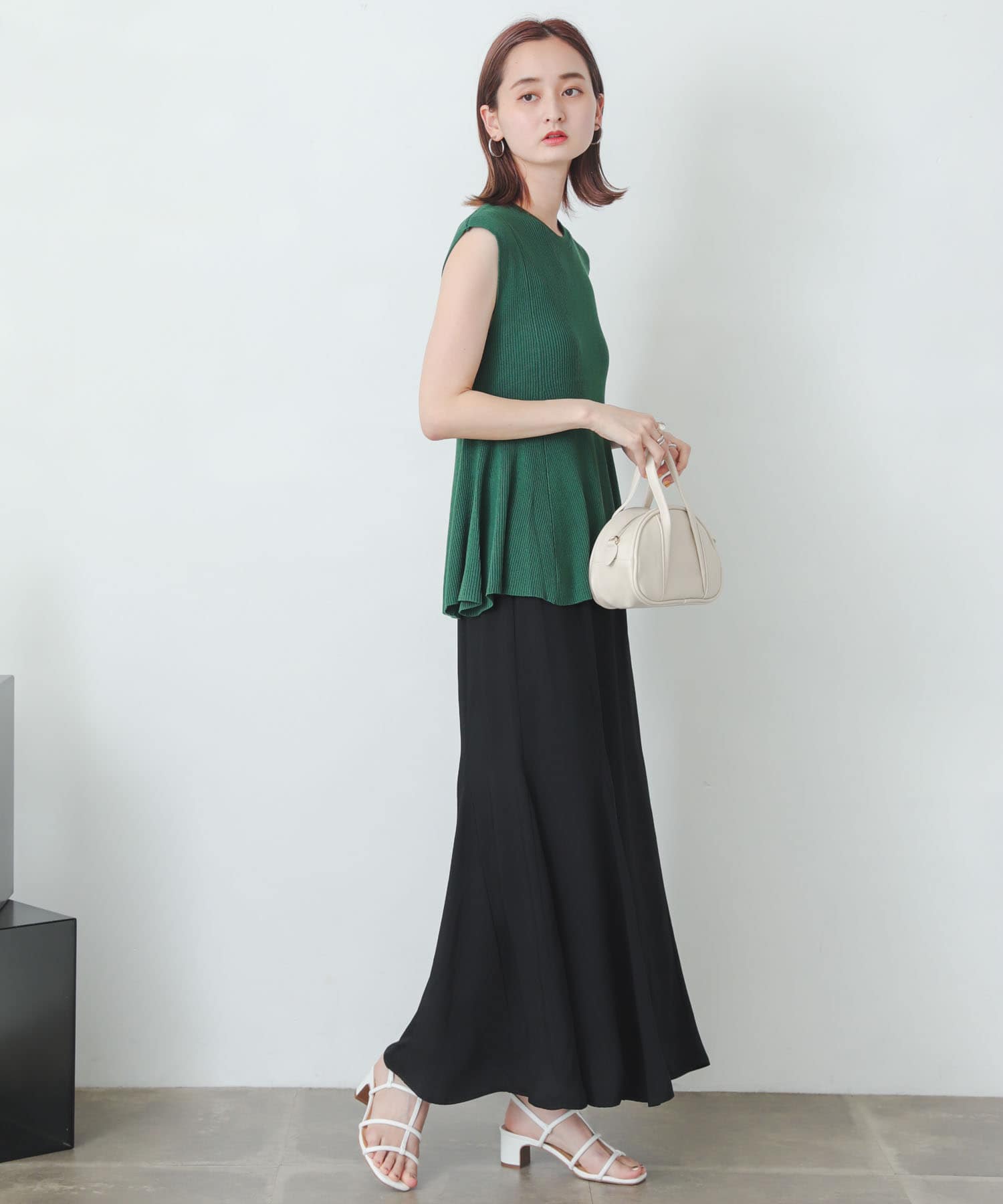 身長：169cm サイズ：one