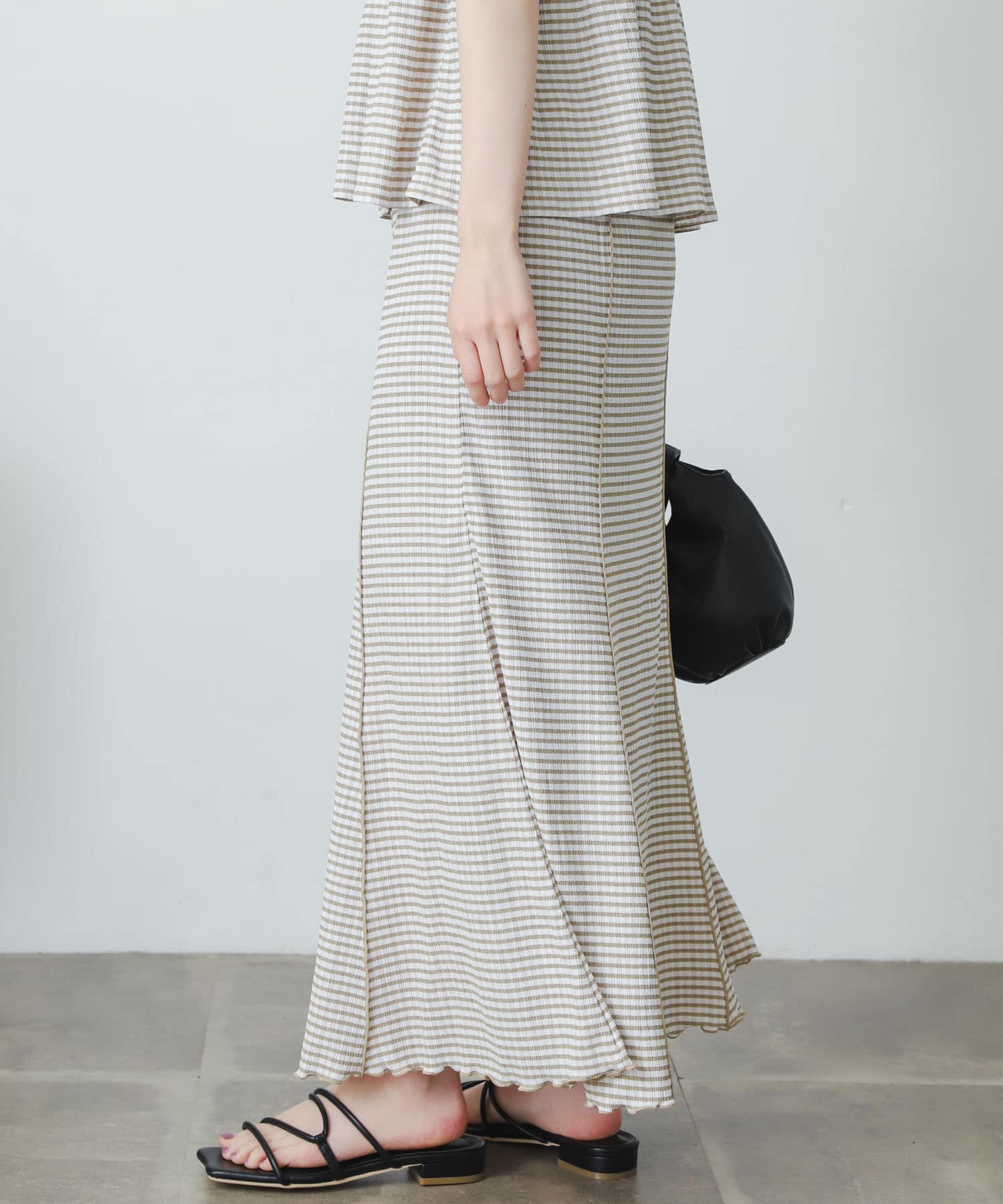 身長：156cm サイズ：one