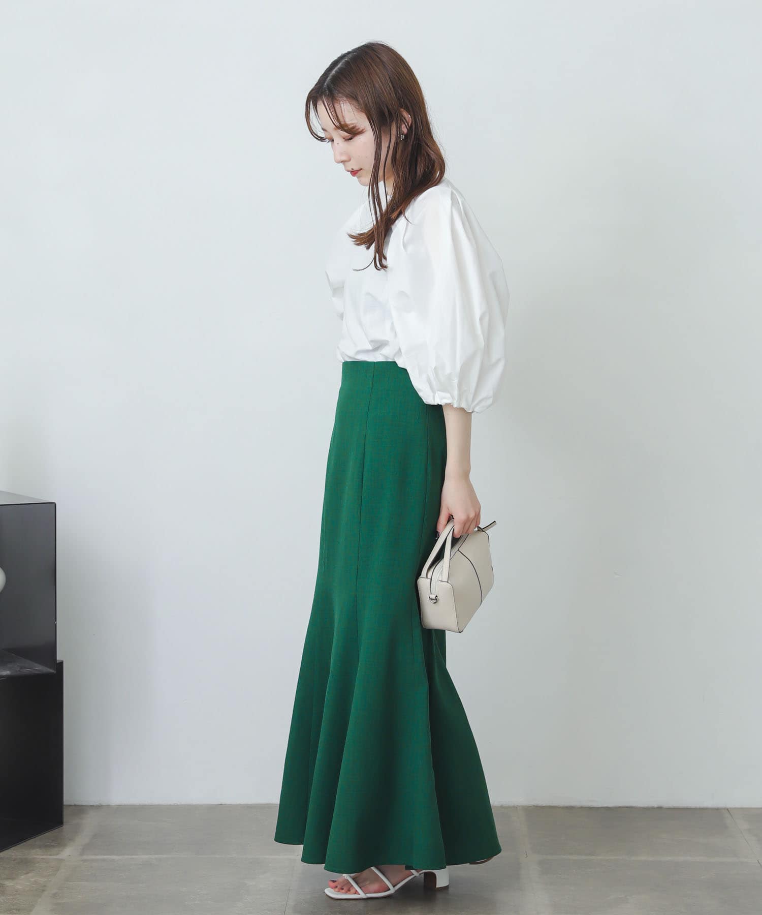 GREEN