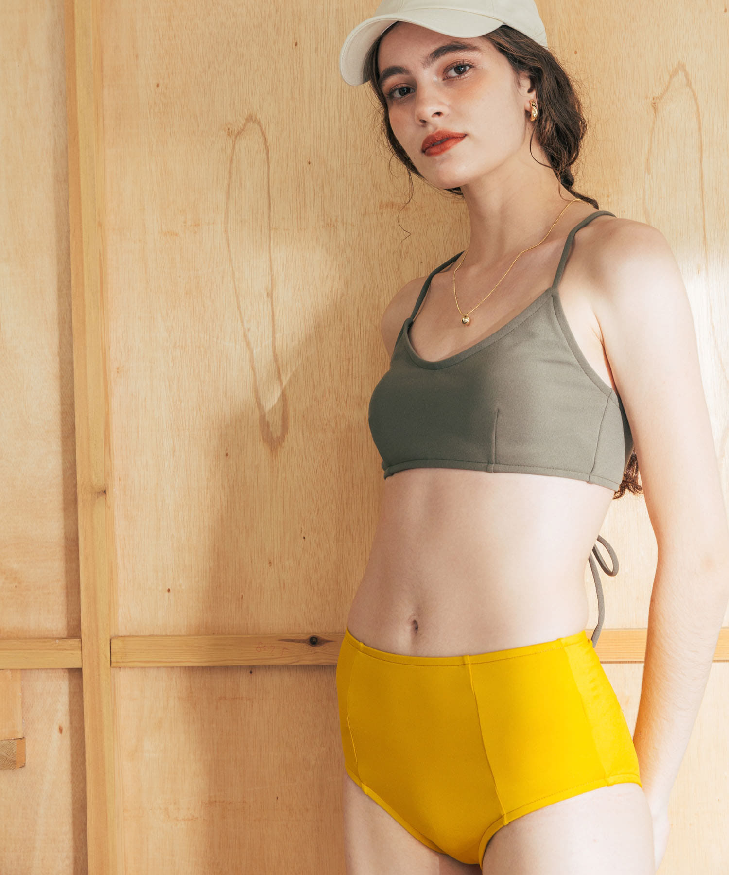 KHAKI
