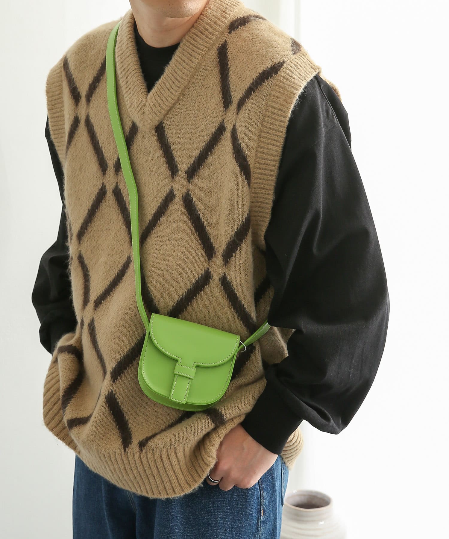 『ユニセックス』フェイクレザーフラップミニショルダー GREEN one