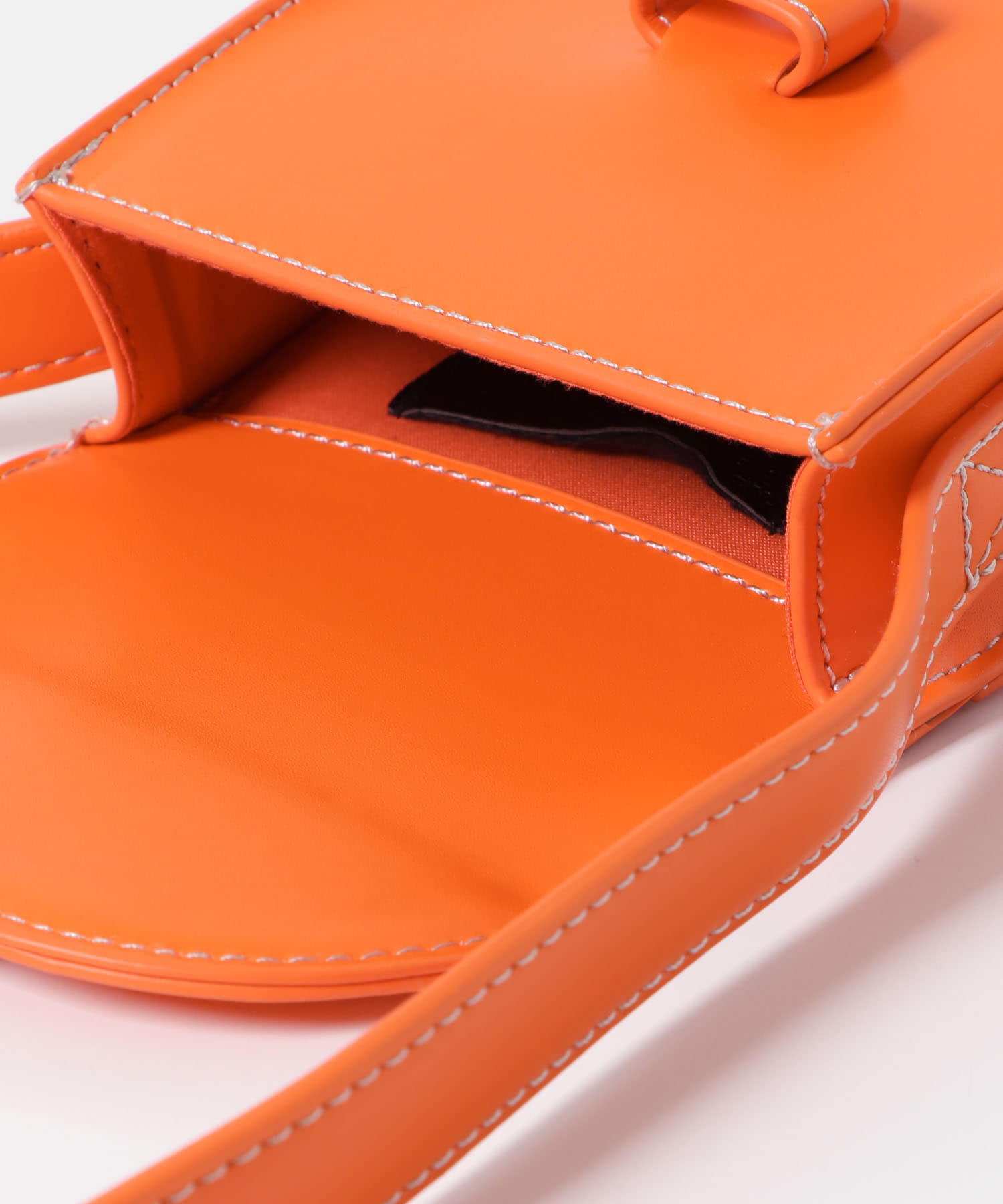 『ユニセックス』フェイクレザーフラップミニショルダー ORANGE one