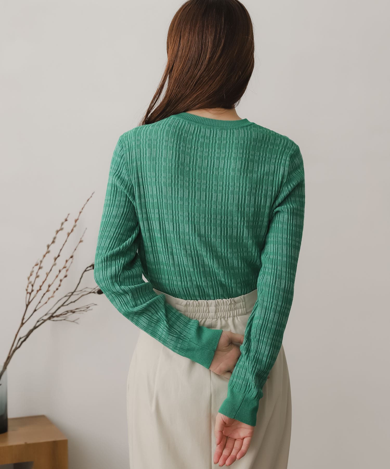 GREEN