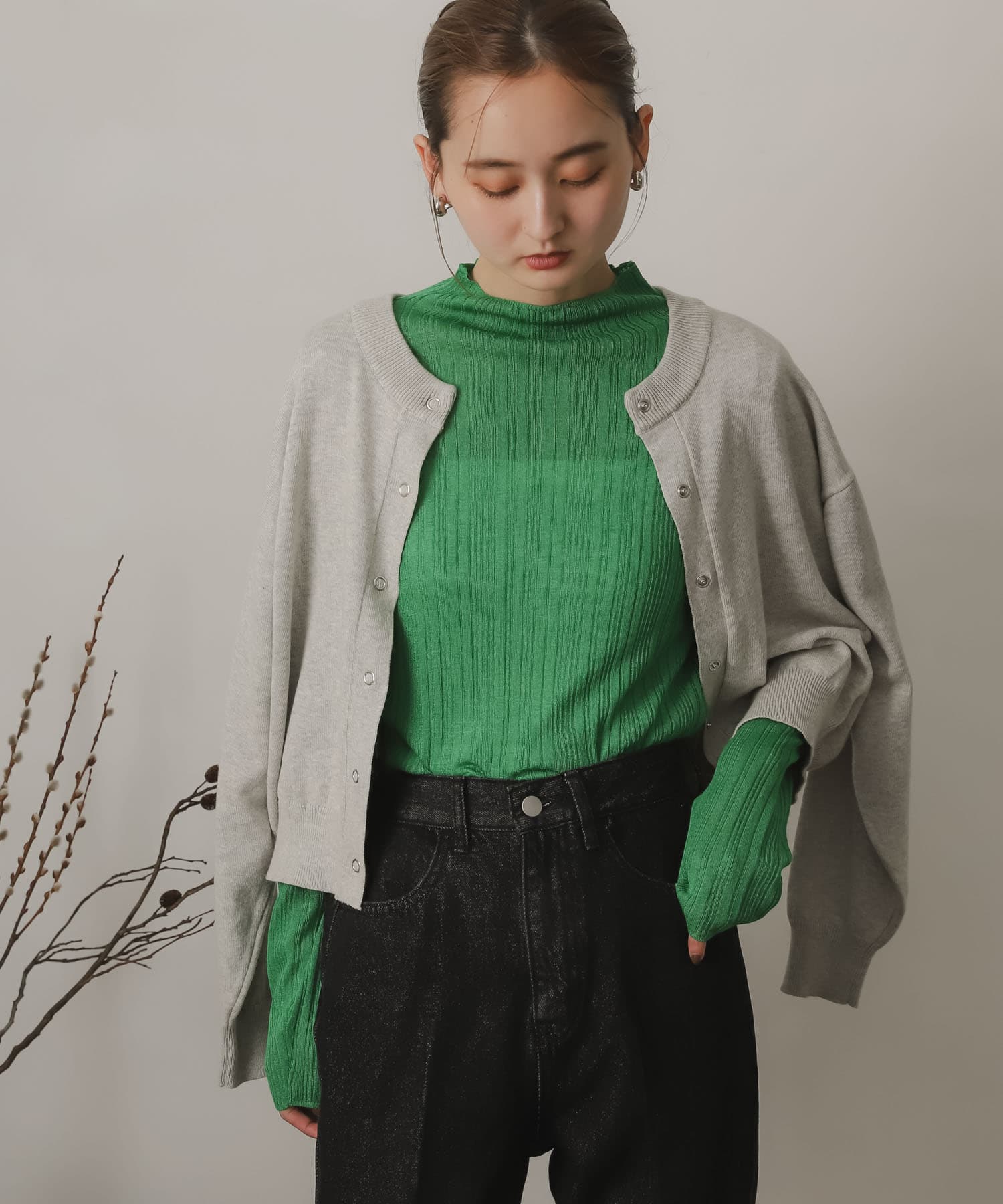 GREEN