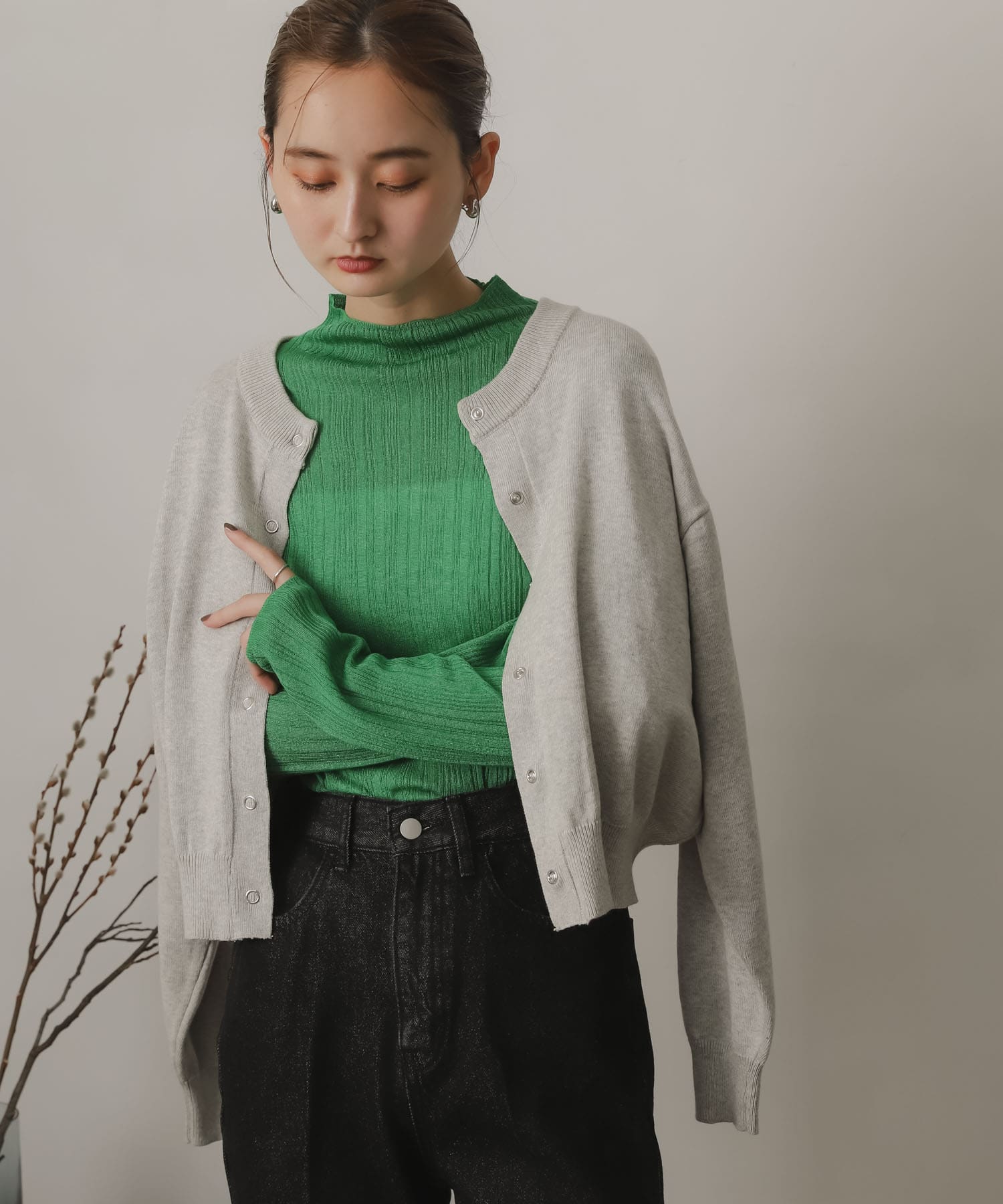GREEN