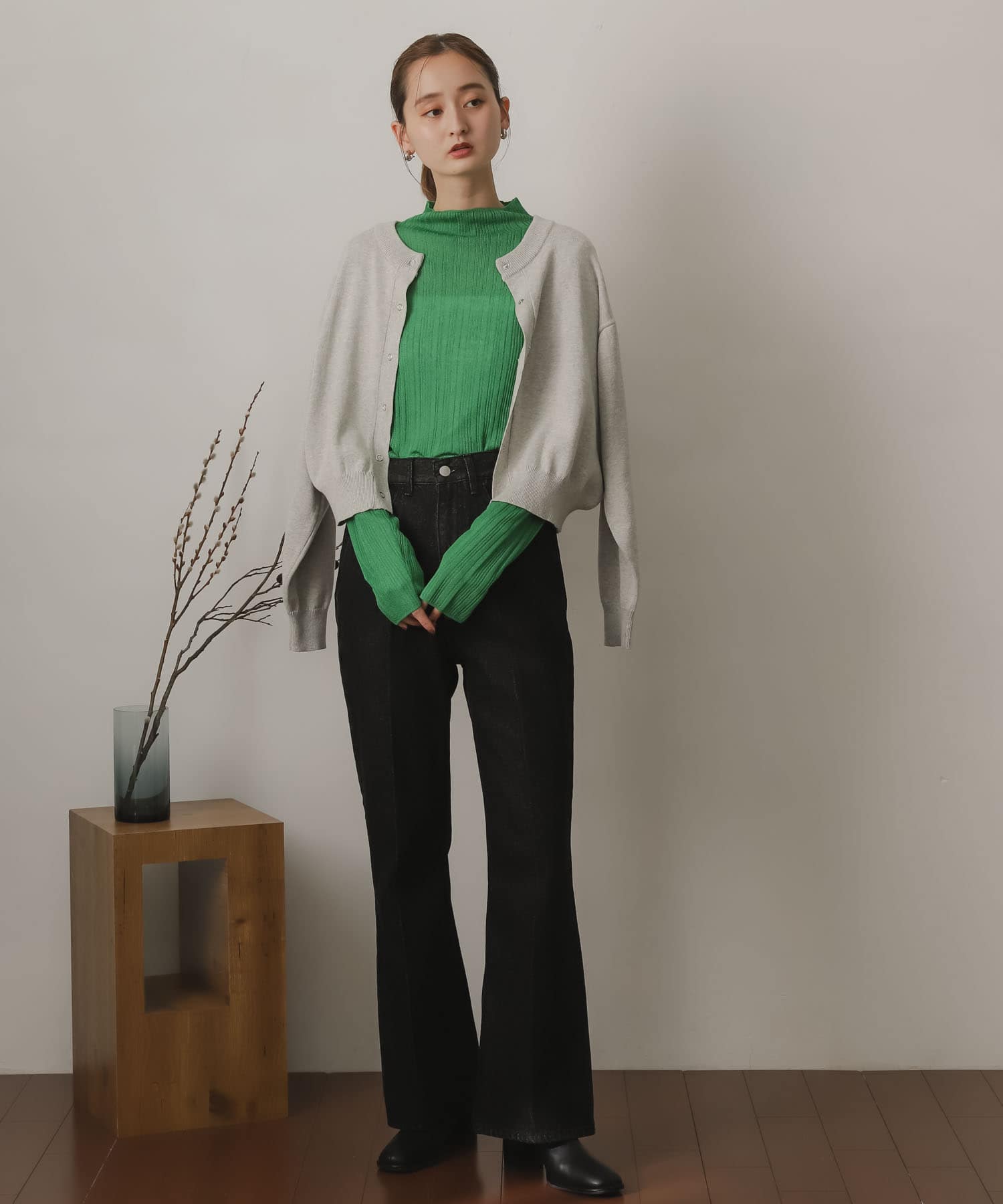 GREEN