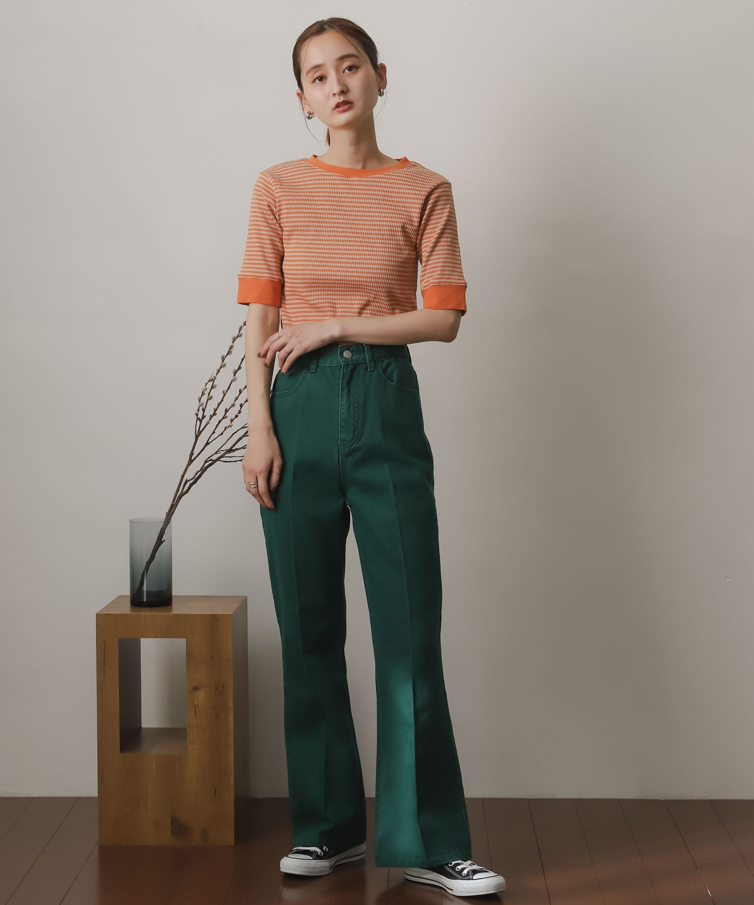 GREEN