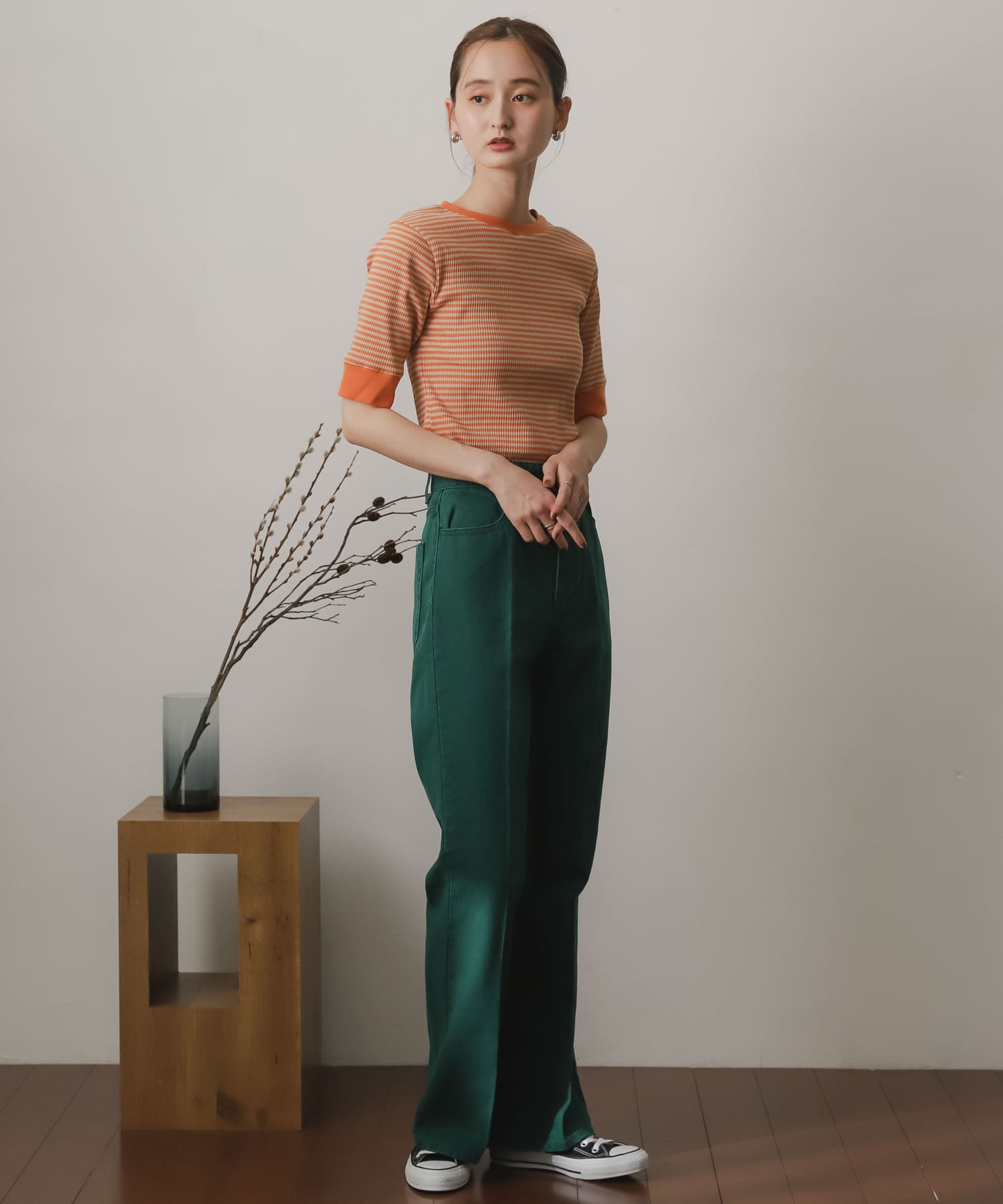 GREEN