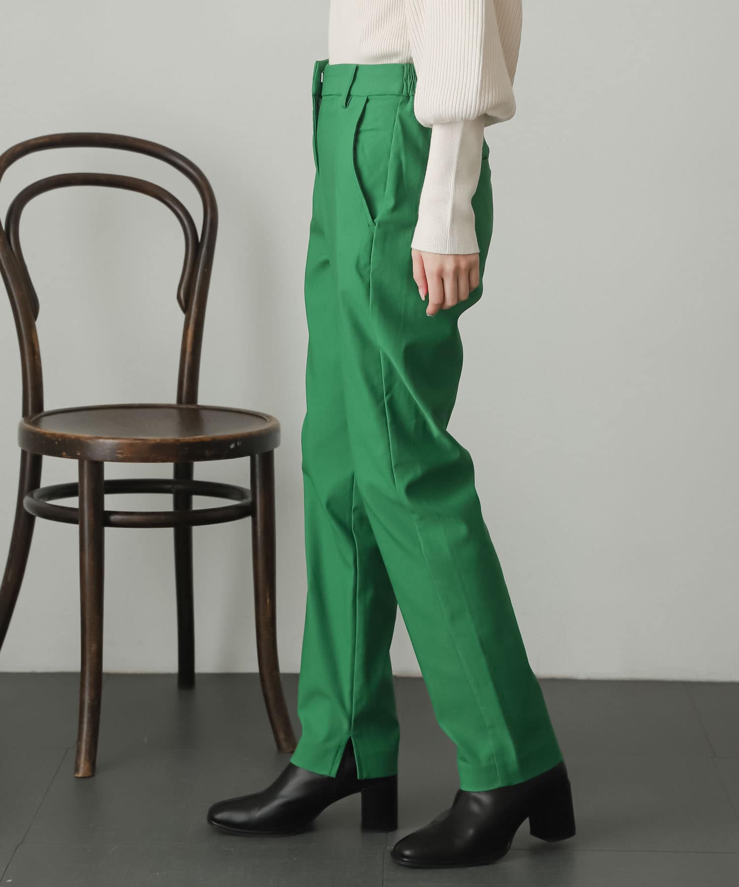 archivo グリーン テーパードパンツSize38 TALLサイズあり』ストレッチスリムテーパードパンツ(XS GREEN): ボトム