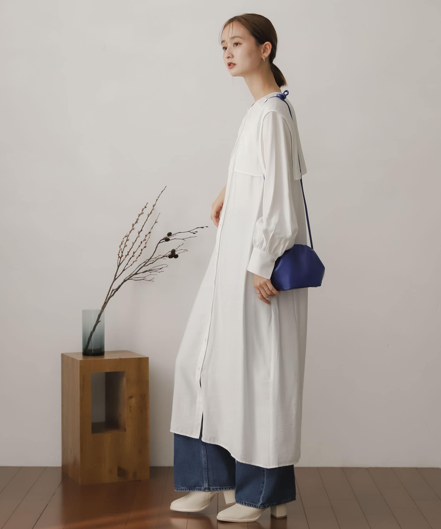 OFF WHITE