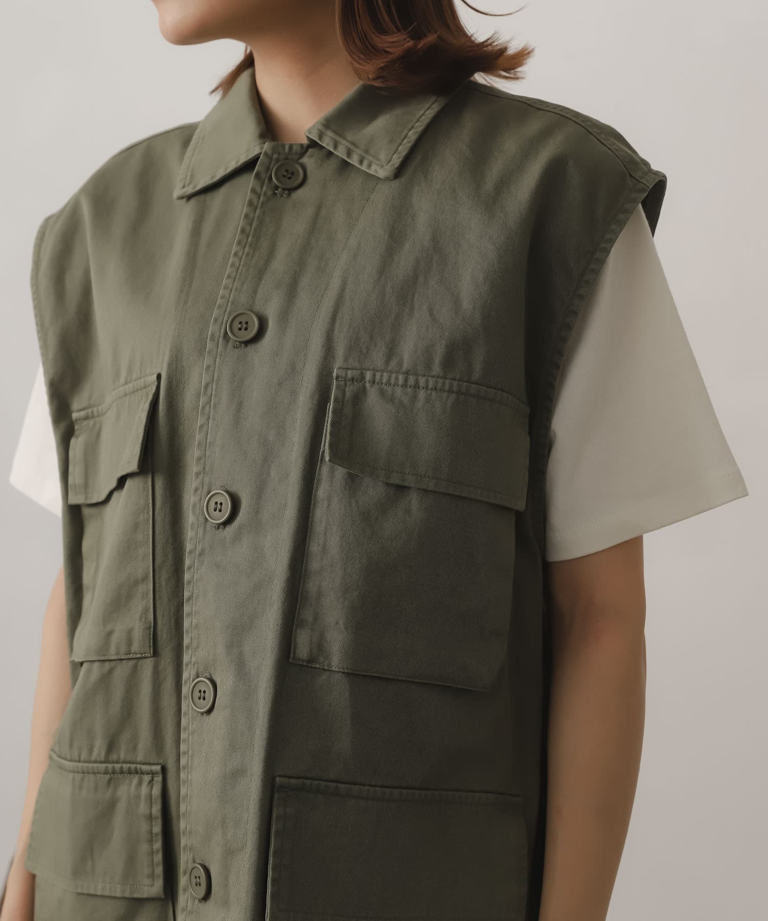 KHAKI