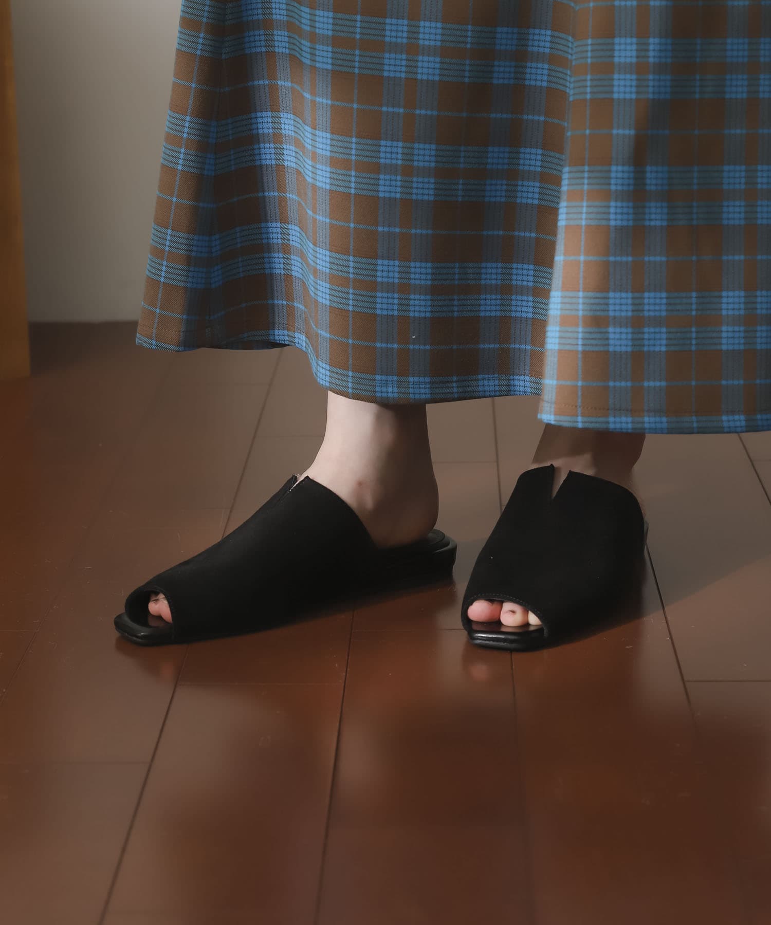 スリットサンダル BLACK S