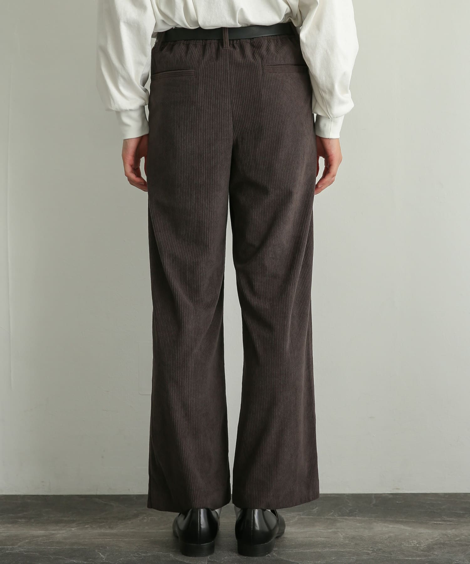 AMBERGLEAM コーデュロイタックパンツ ブラウン GRAMICCI (グラミチ) CORDUROY TUCK TAPERED PANTS