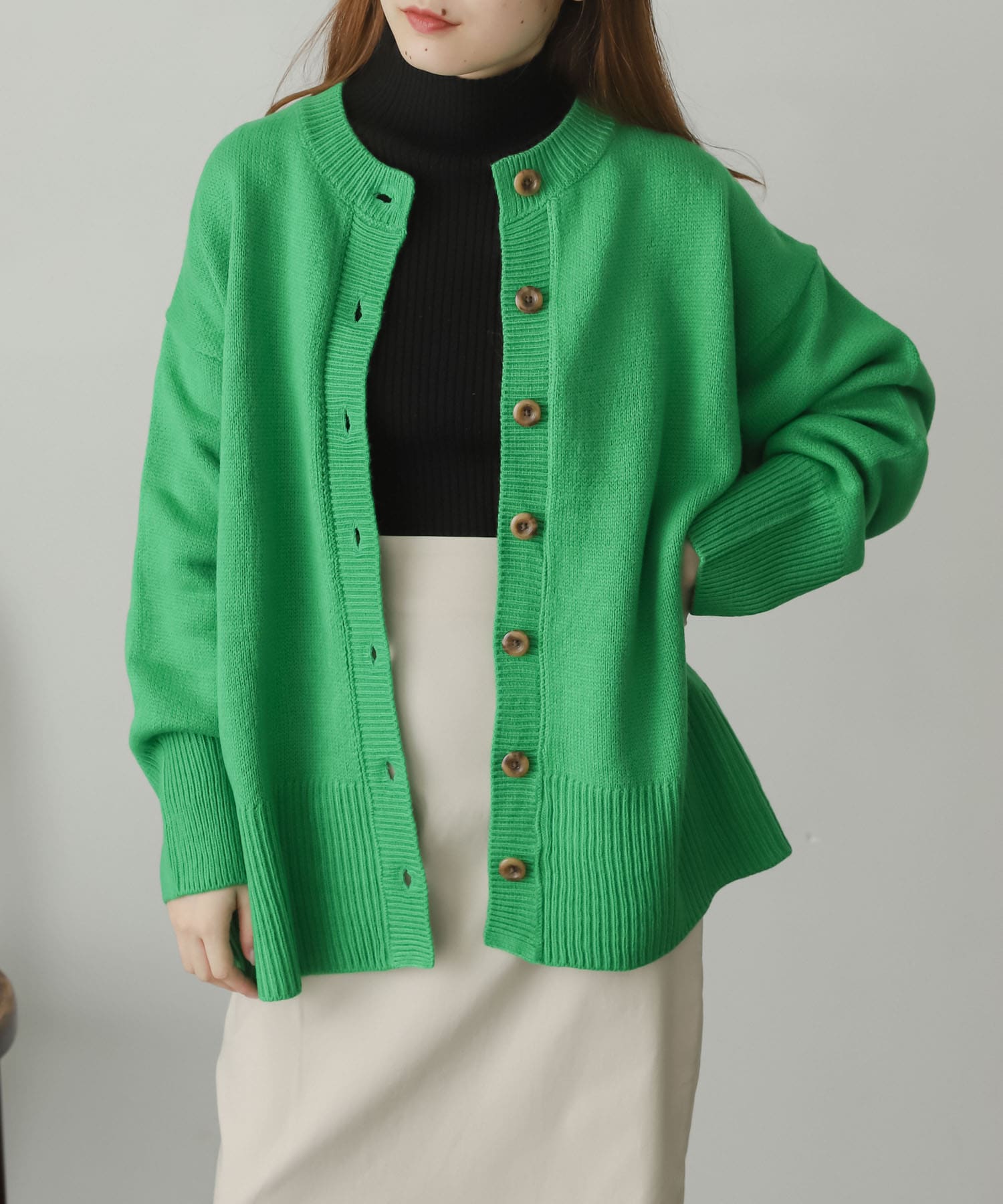 GREEN