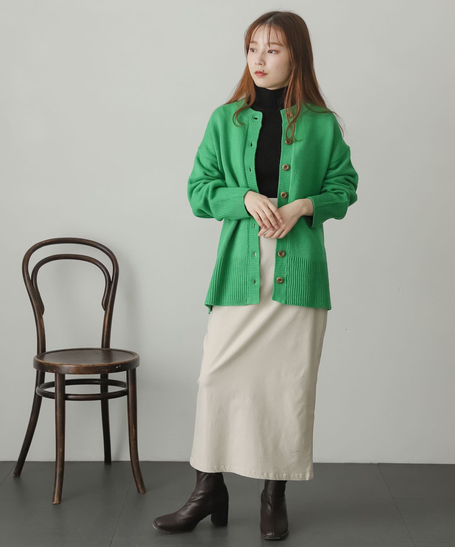 GREEN