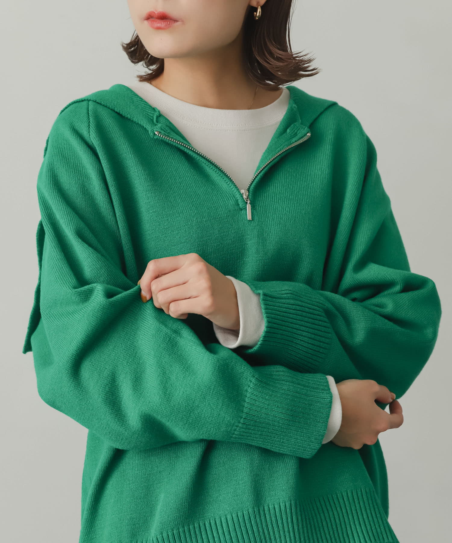 GREEN