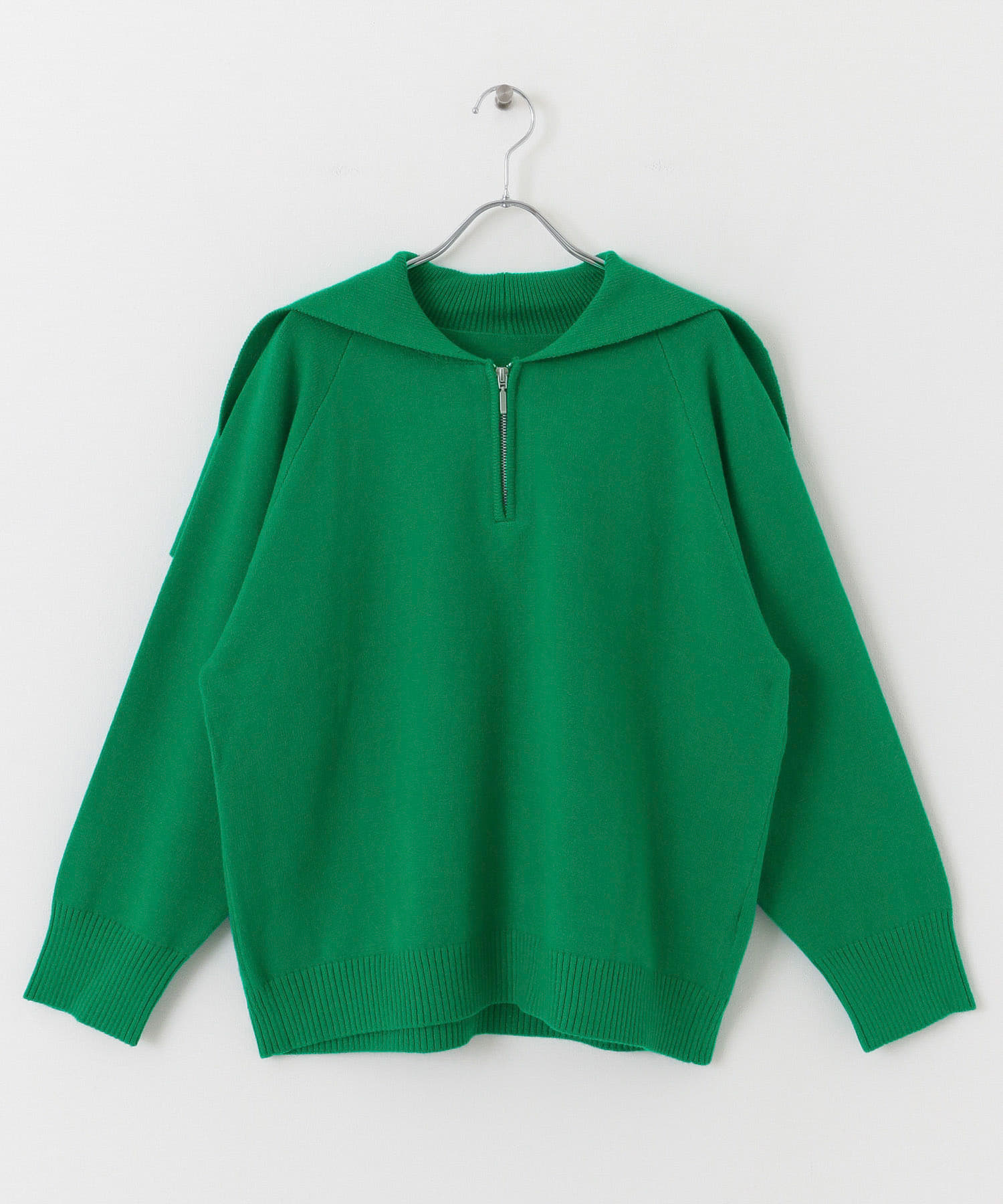 GREEN