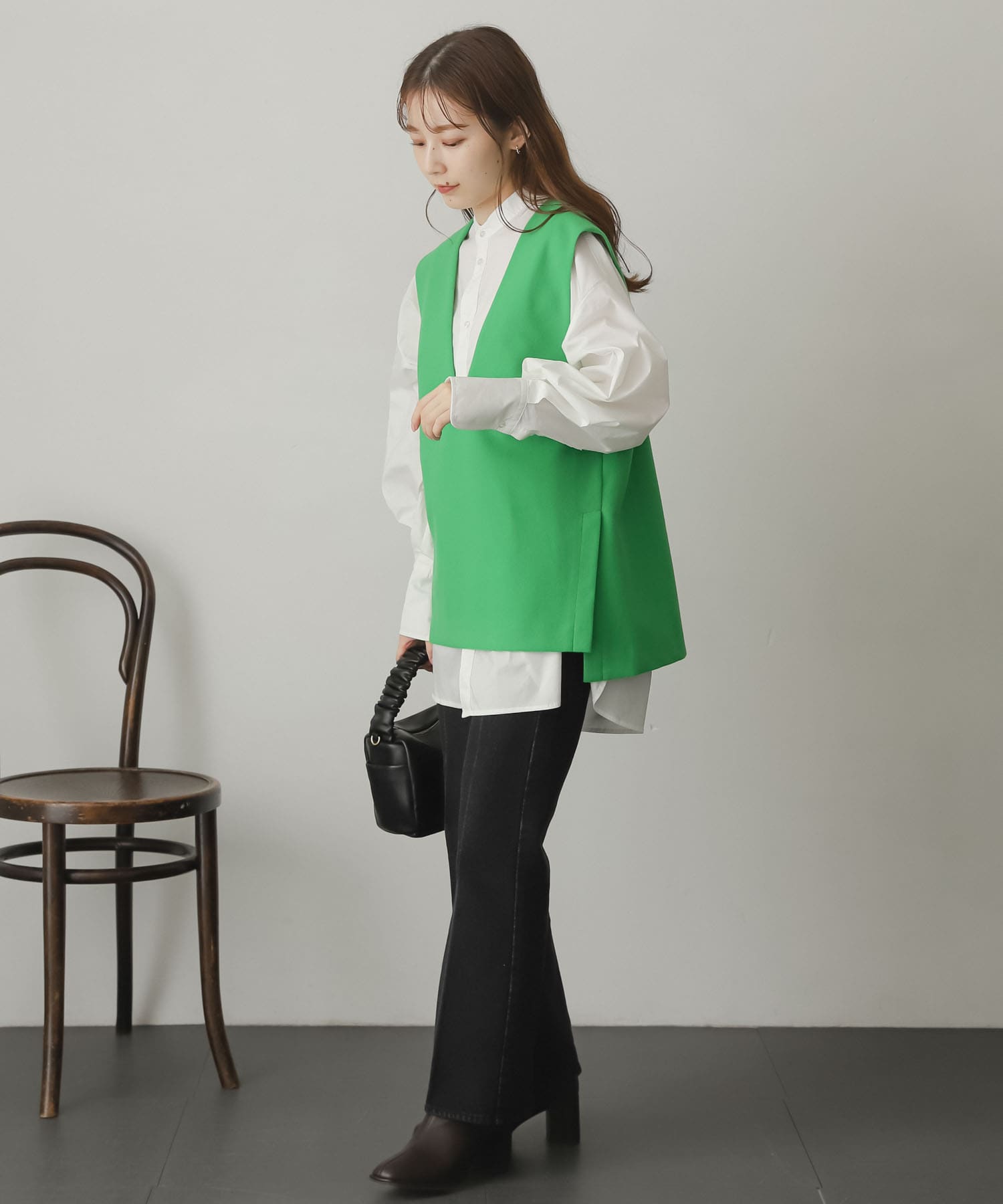 GREEN
