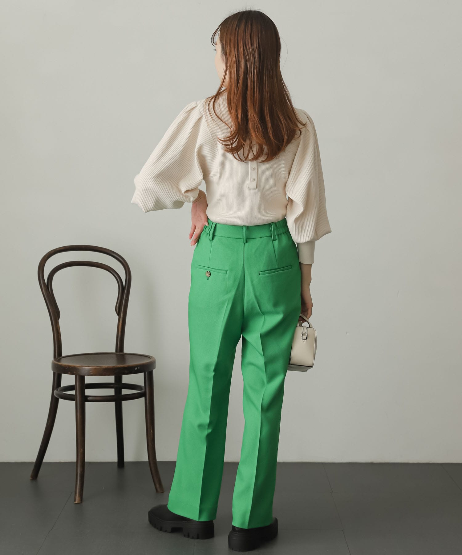 GREEN