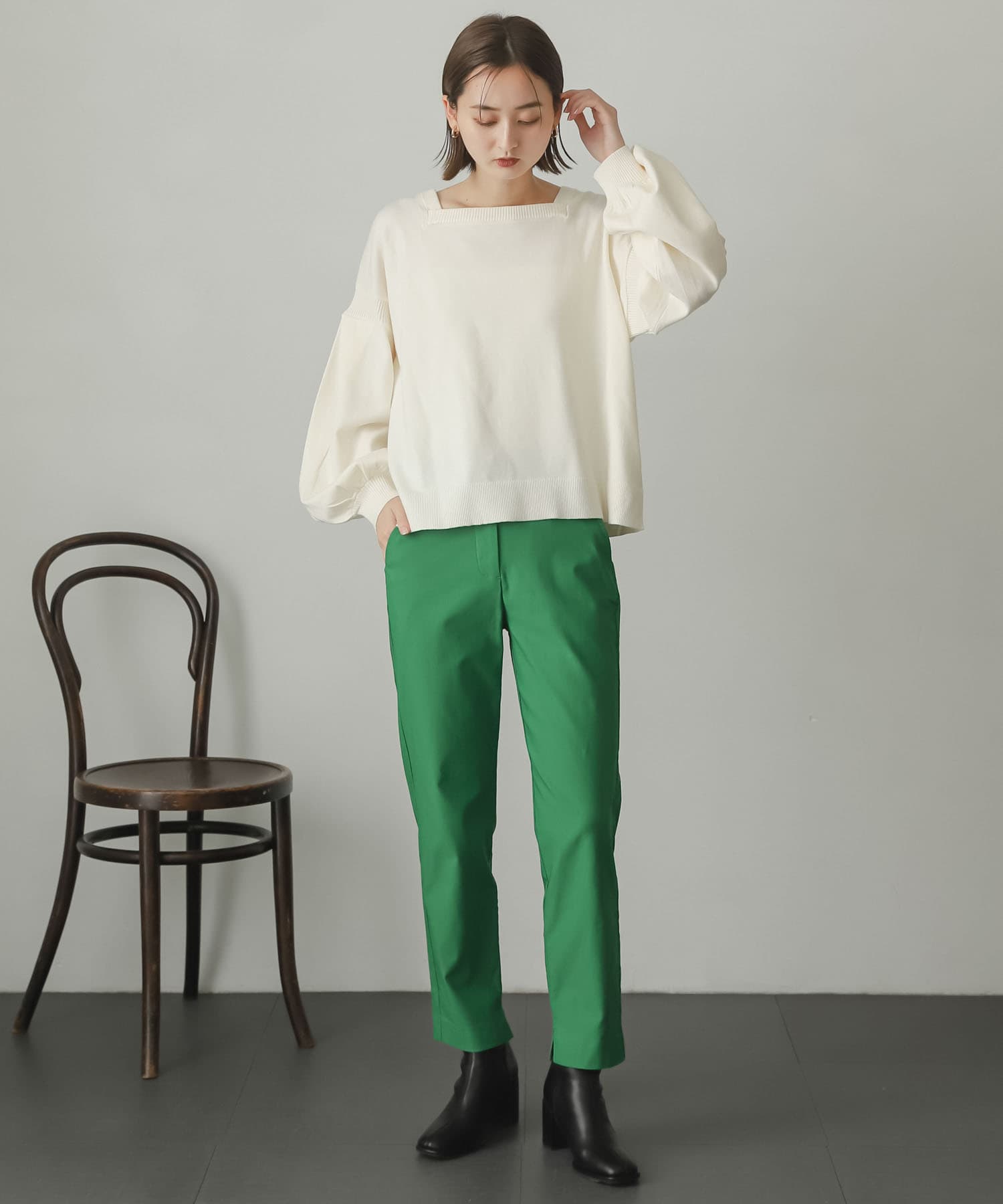 GREEN