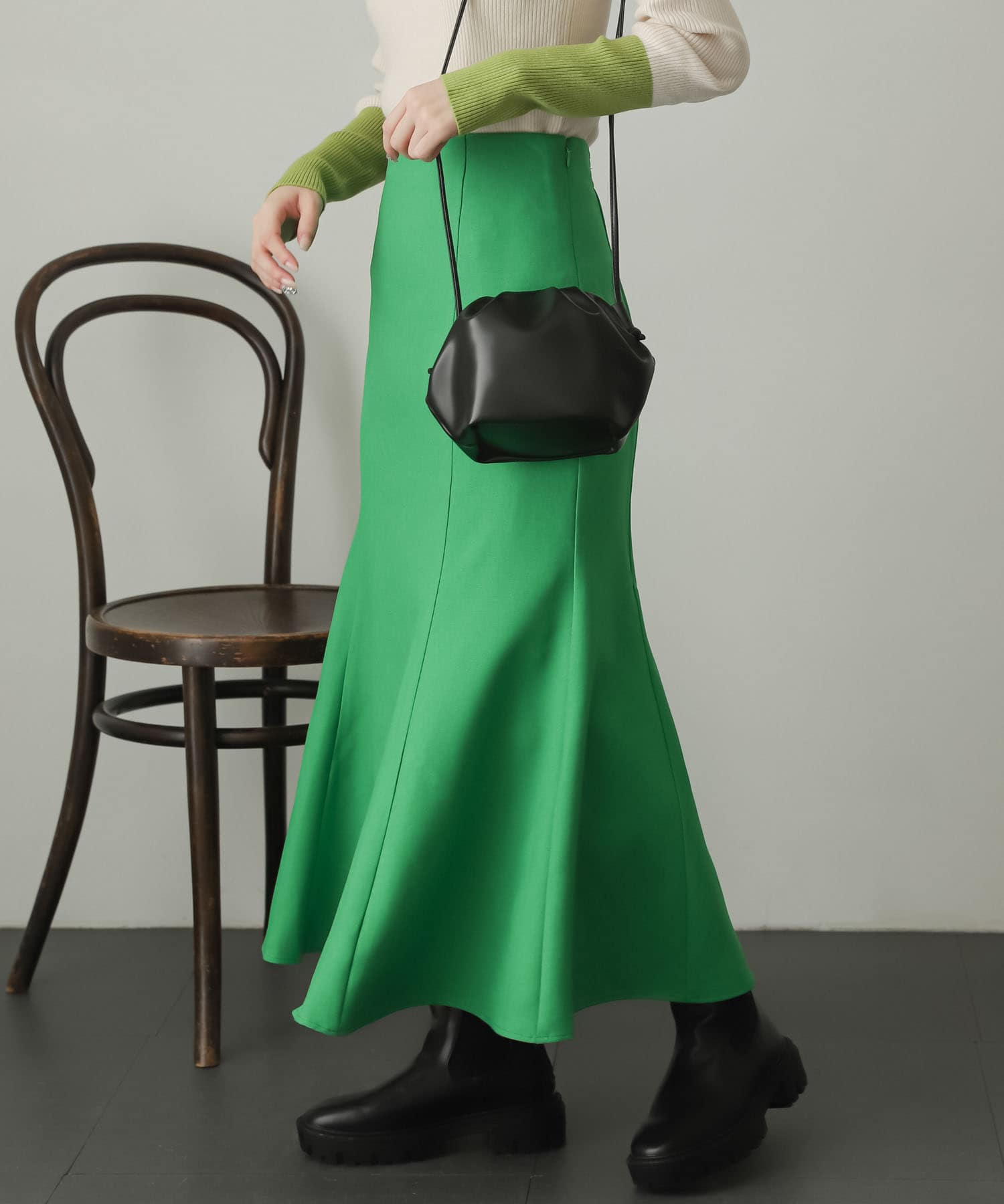 GREEN