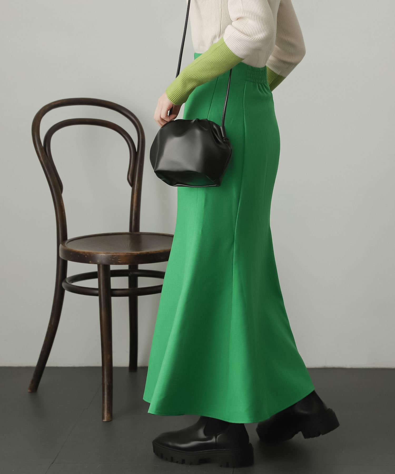 GREEN