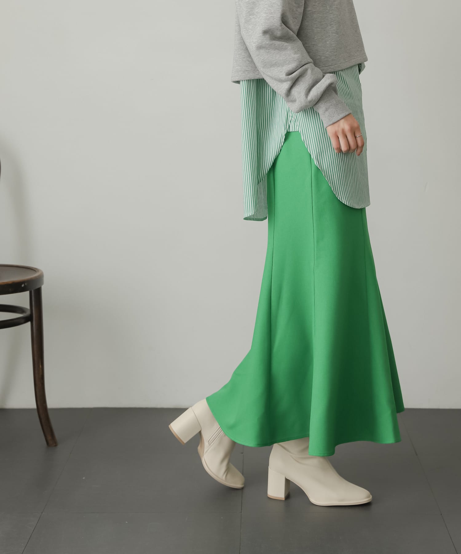 GREEN