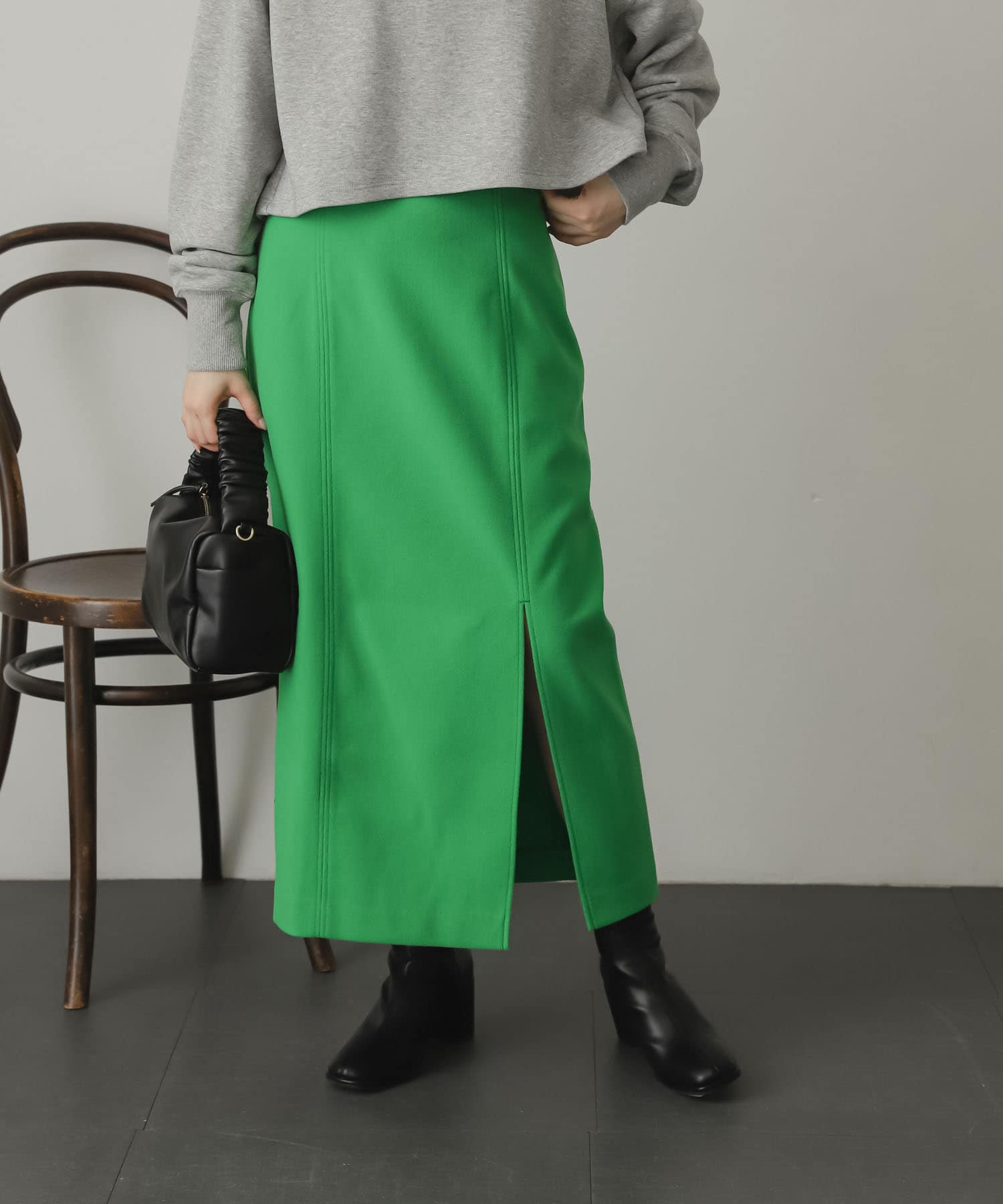 GREEN