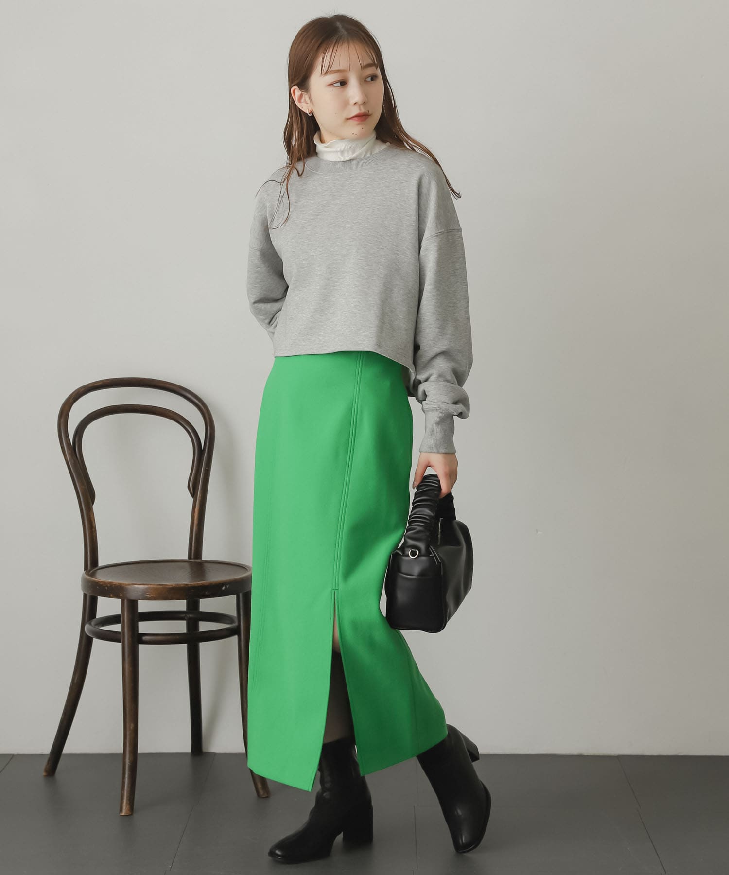 GREEN