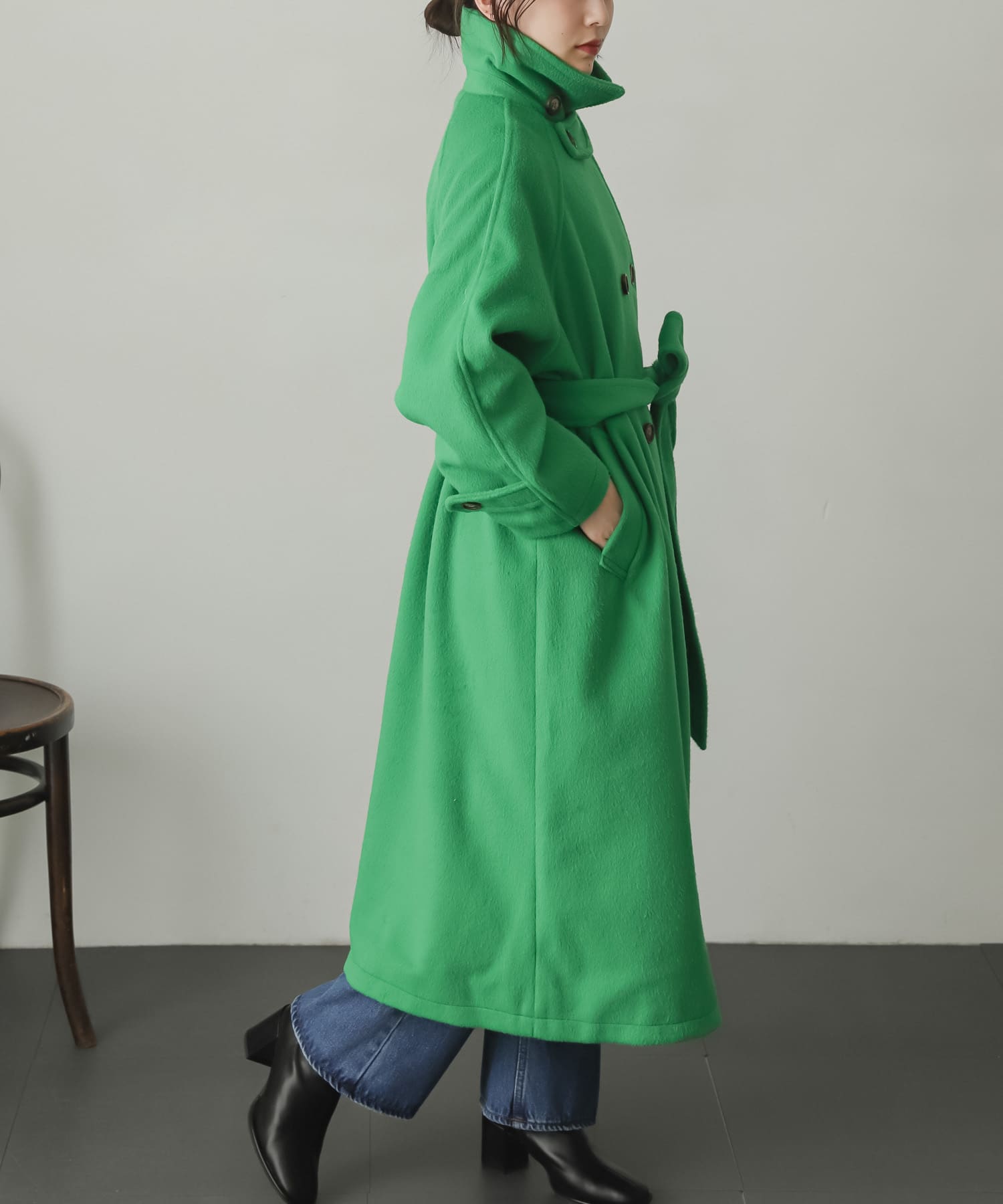 GREEN