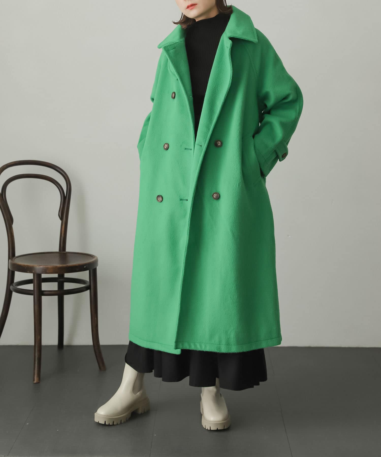 GREEN