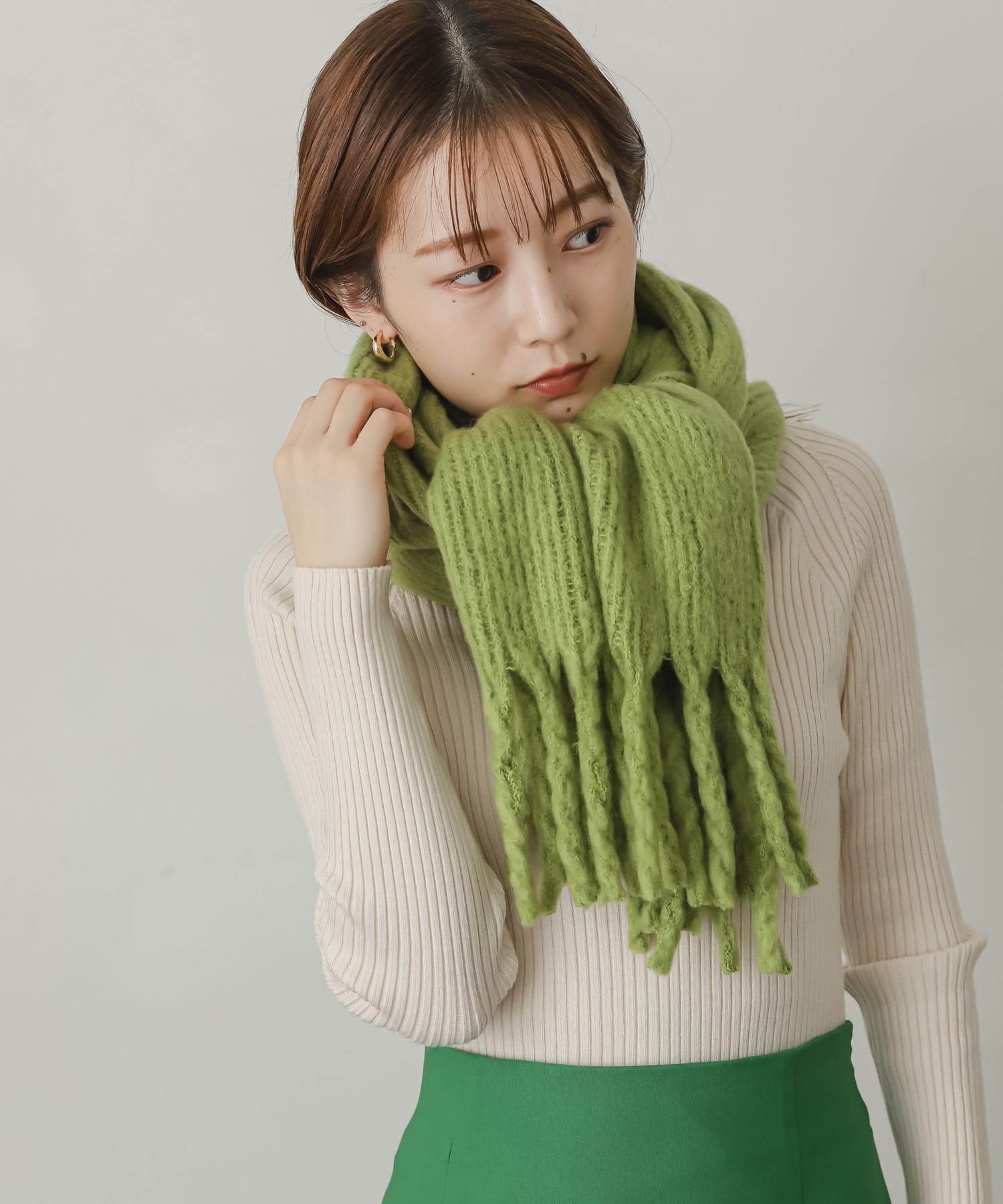 GREEN