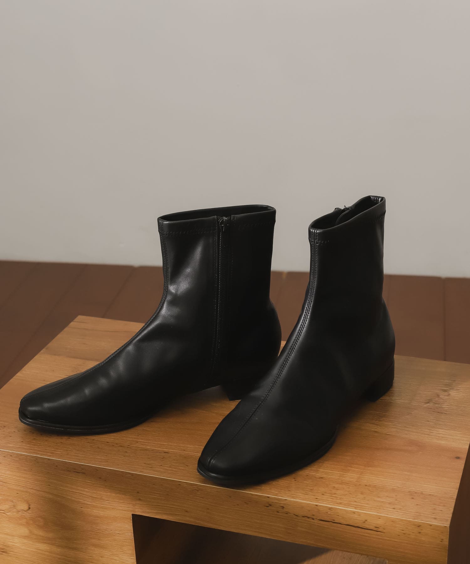 スクエアトウセンターシームストレッチローブーツ BLACK S
