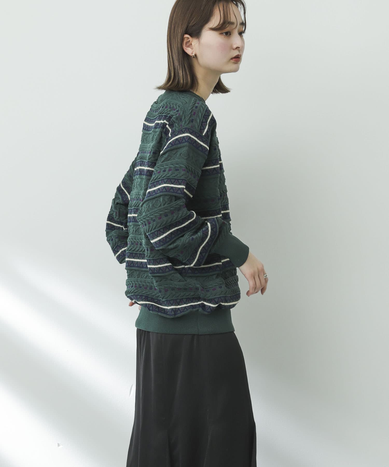 GREEN