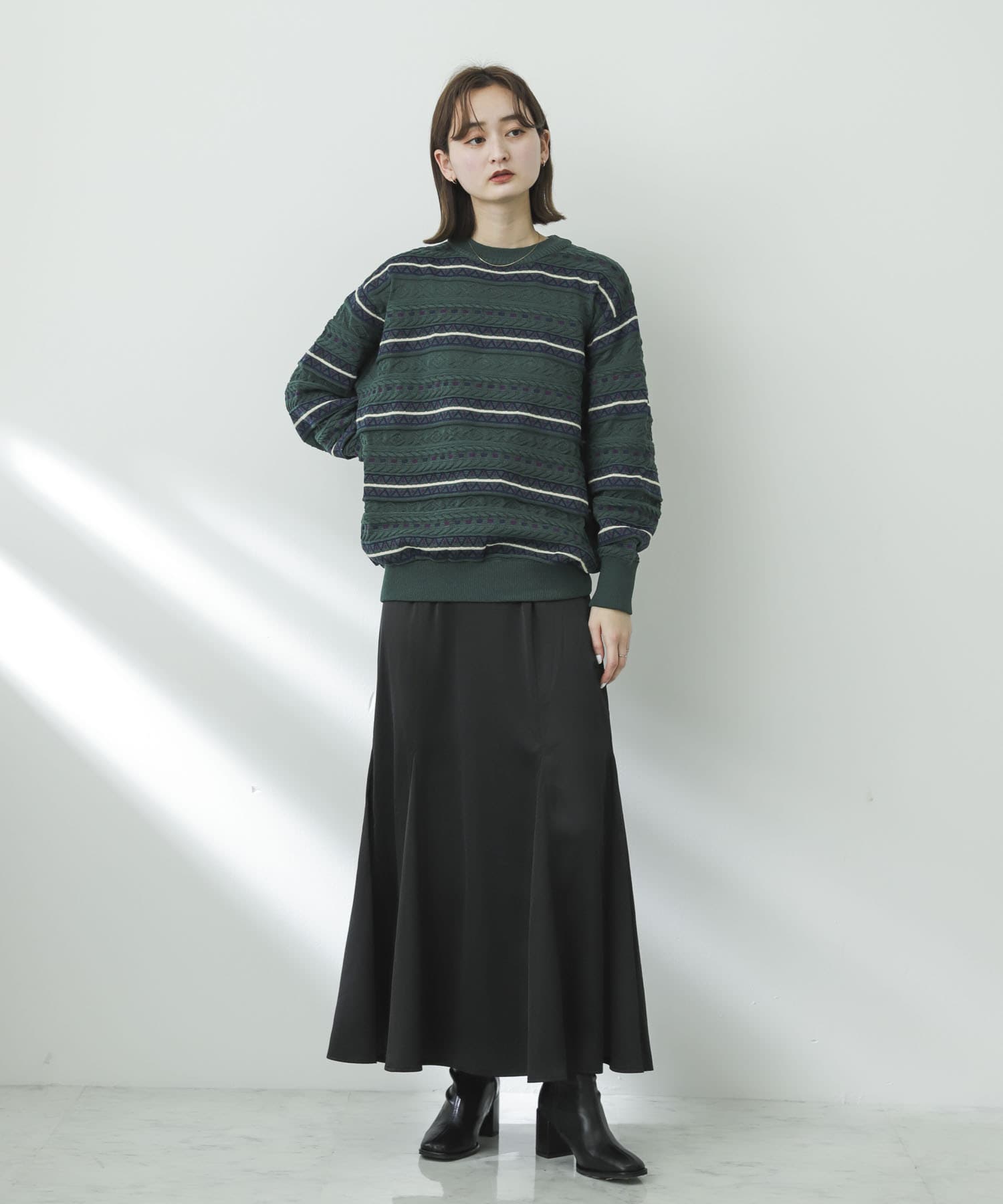 GREEN