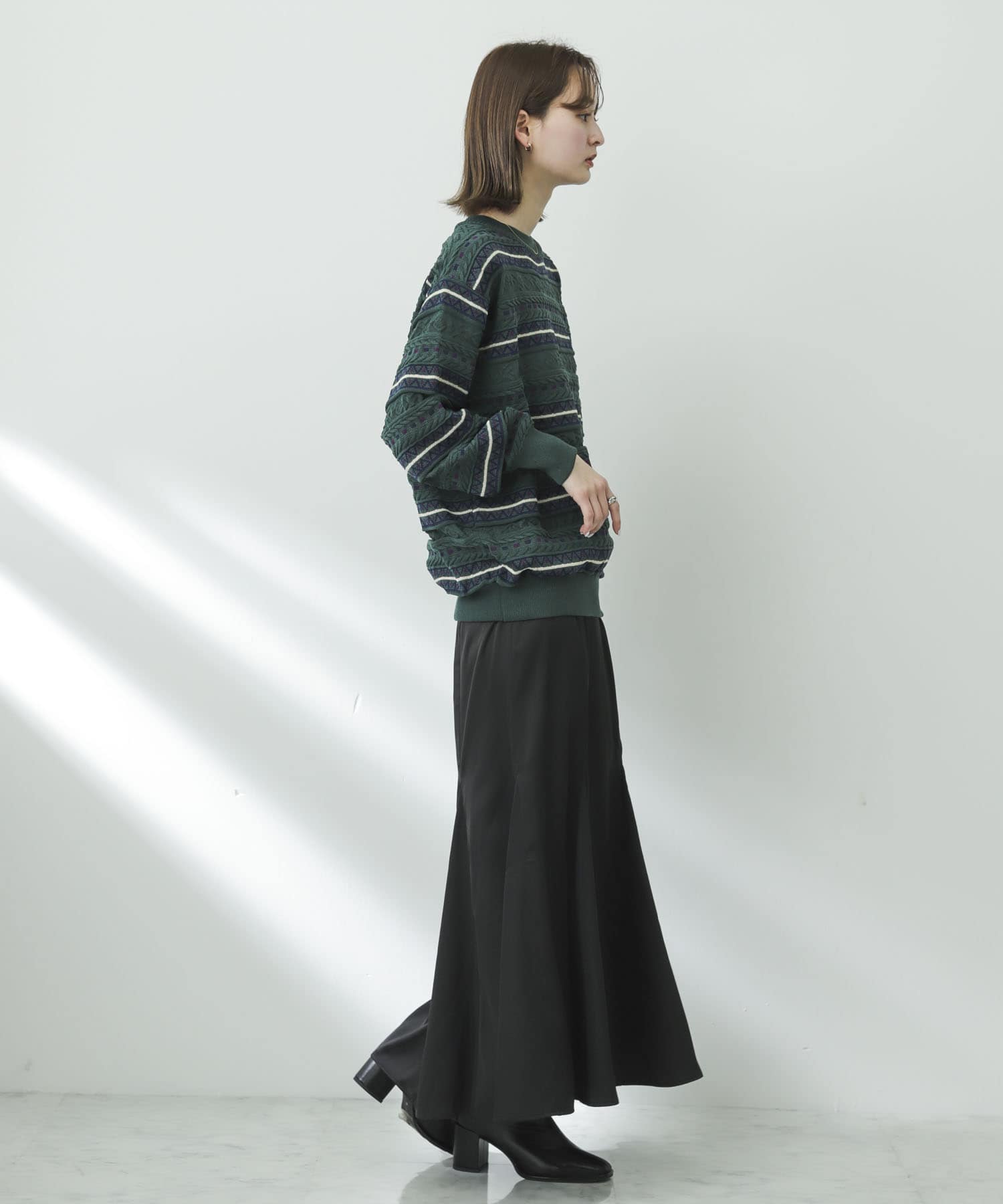 GREEN