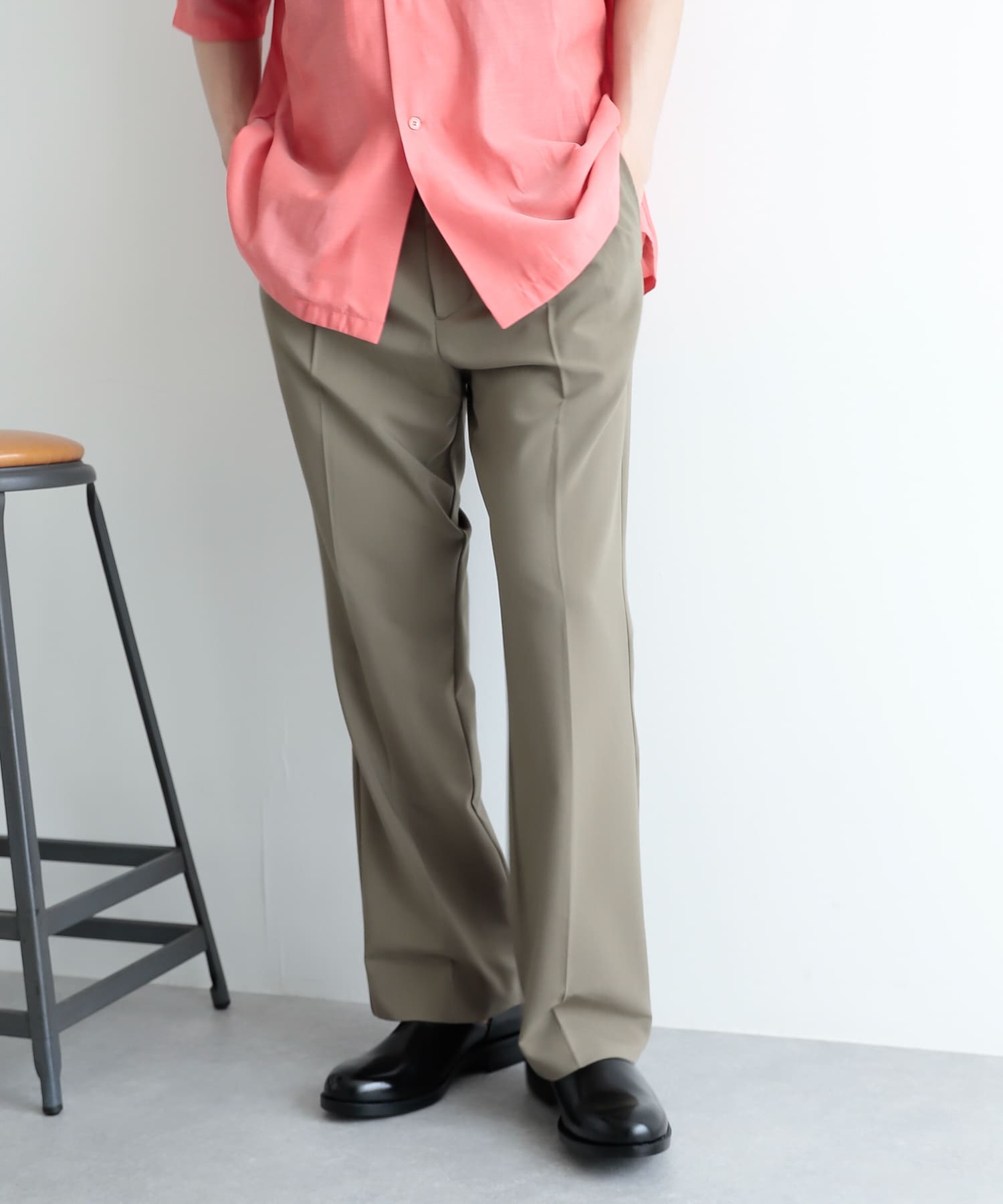 KHAKI