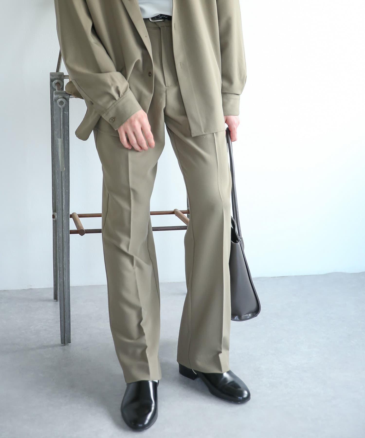 KHAKI