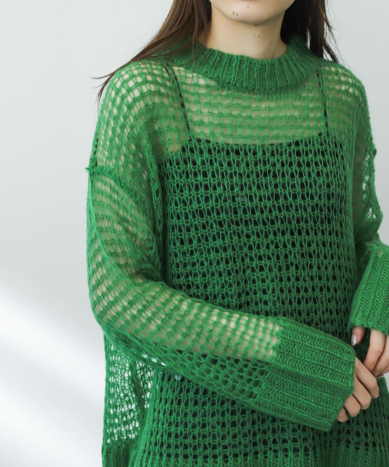 GREEN