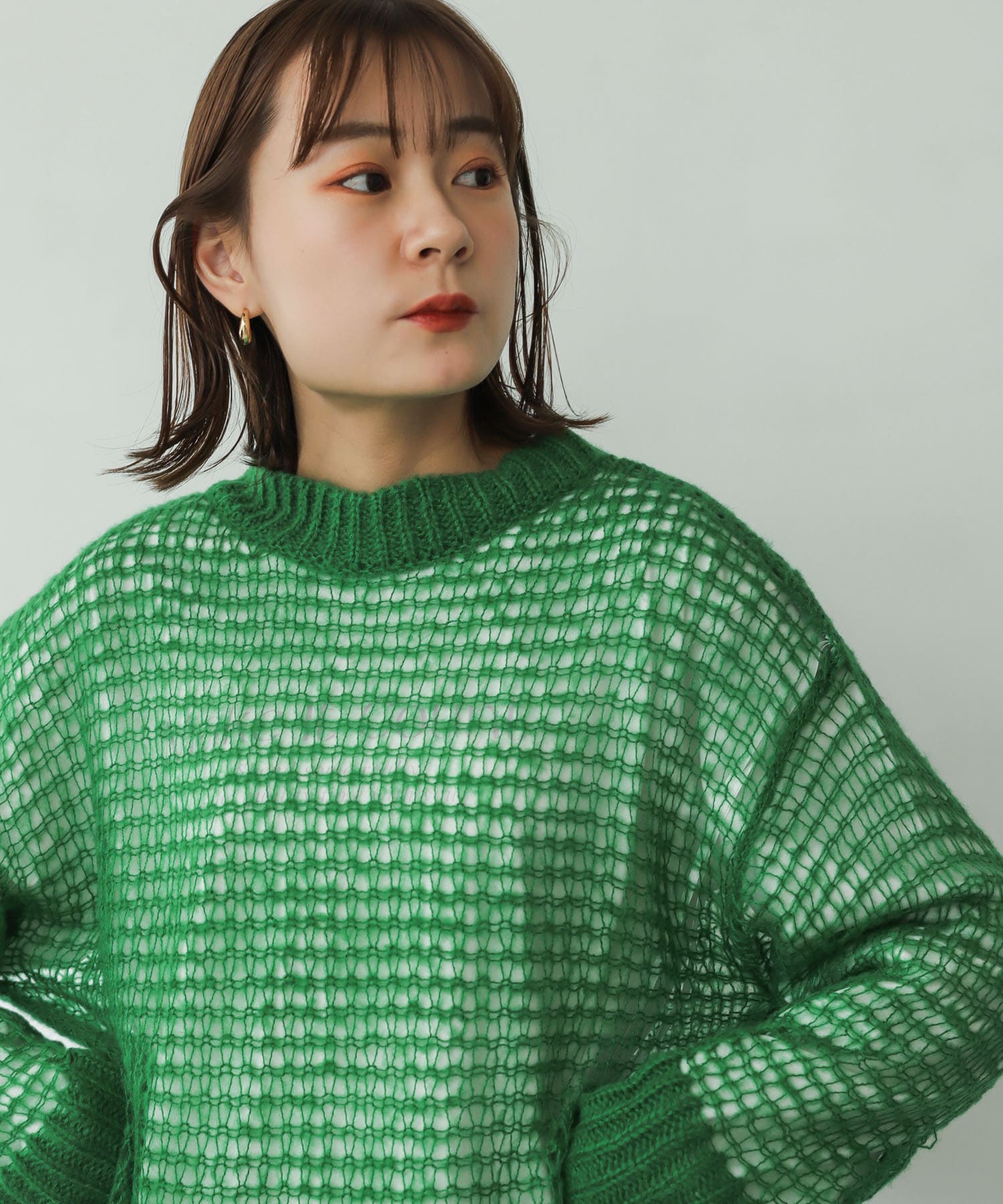 GREEN