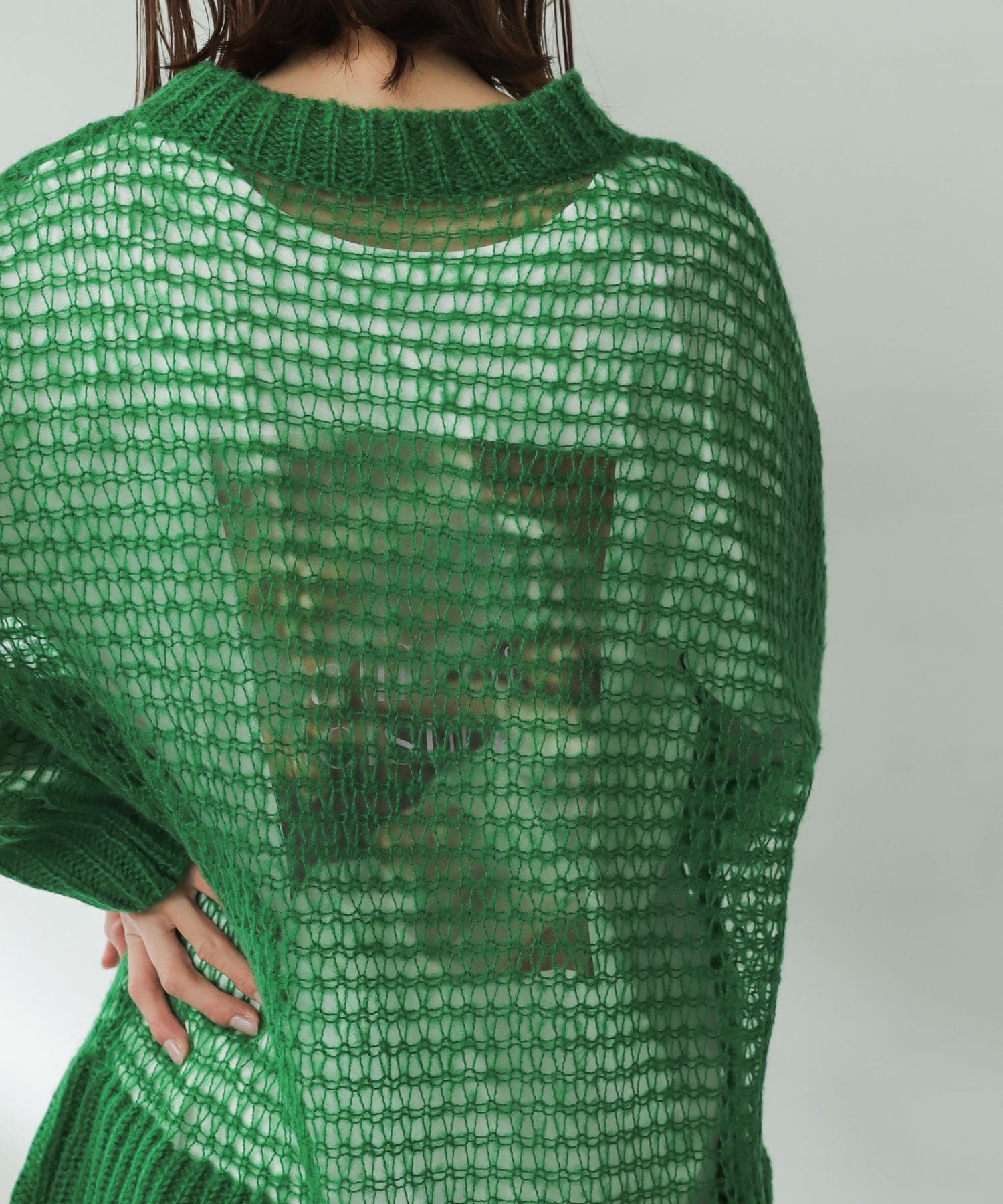 GREEN