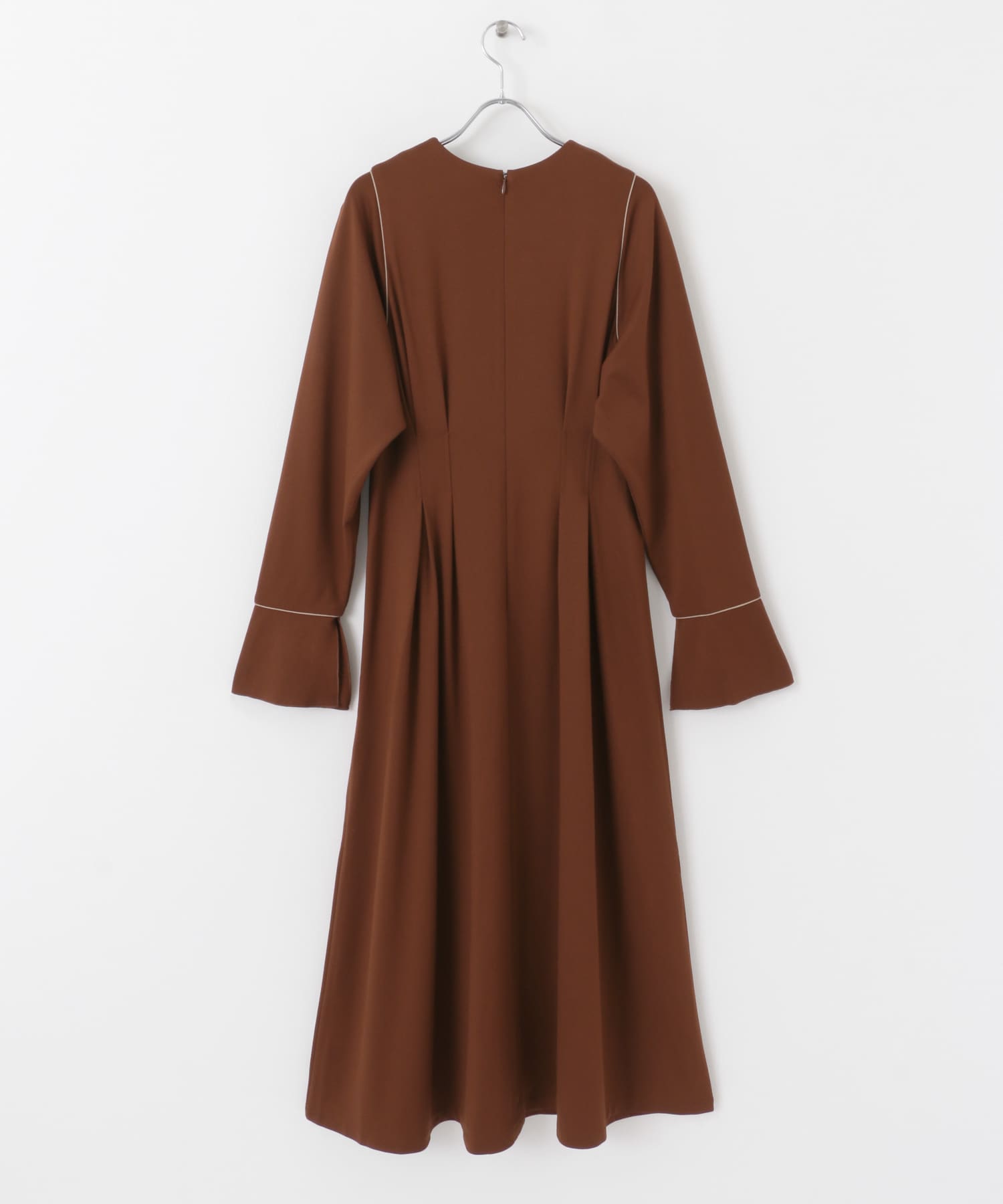 ウエストタックカットワンピース BROWN one